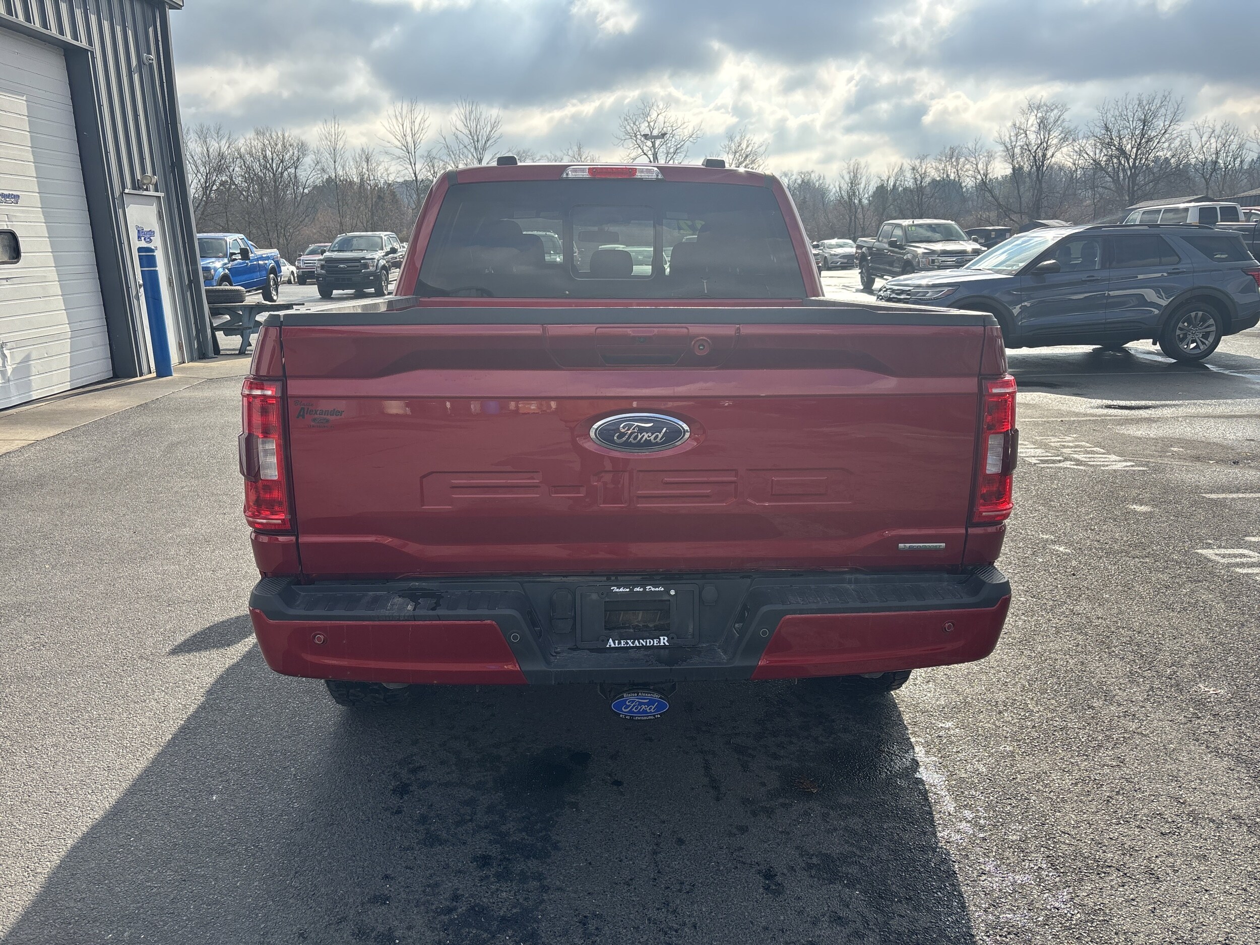 2022 Ford F-150 XLT photo 3