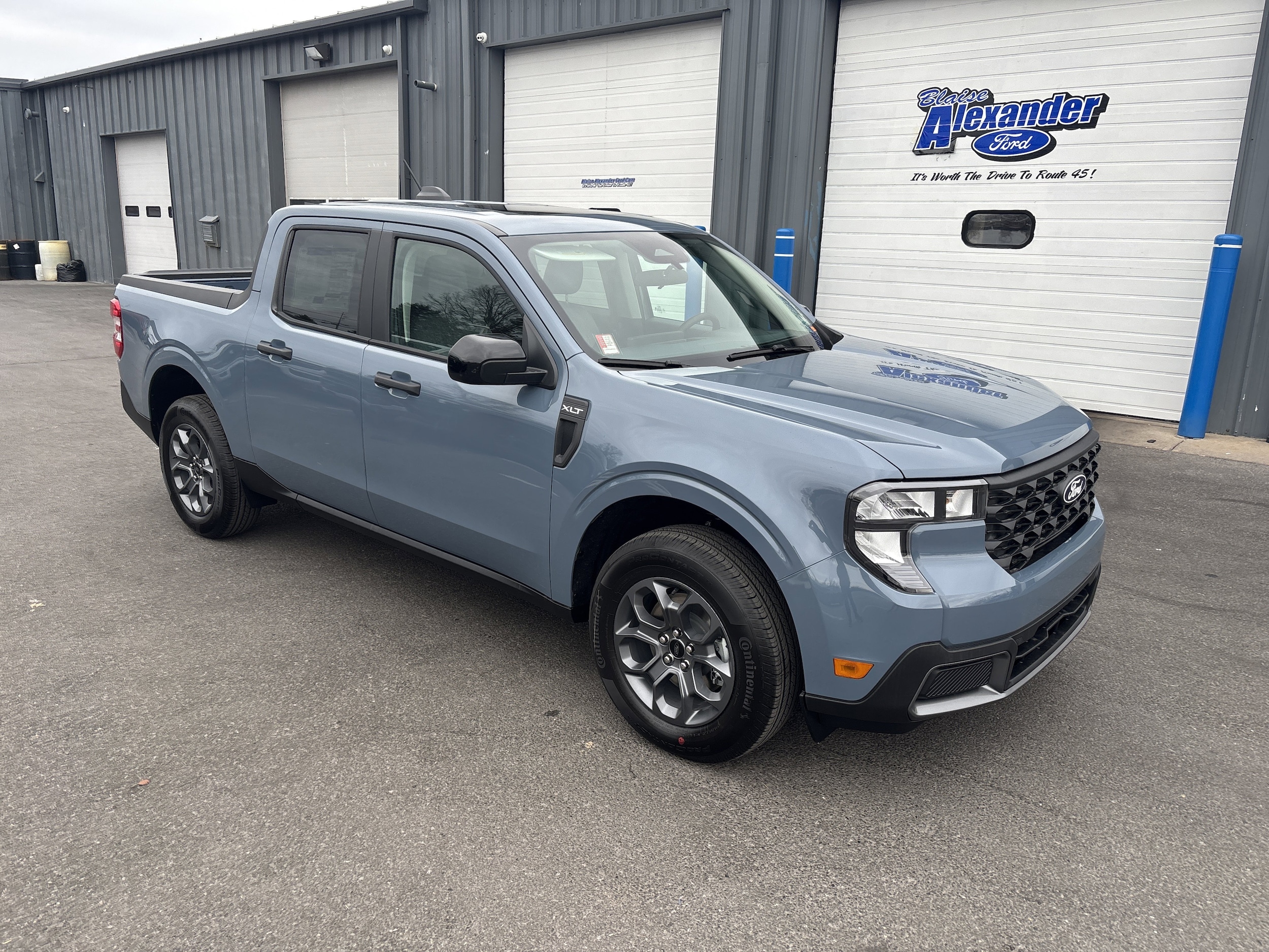 2025 Ford Maverick XLT's photo