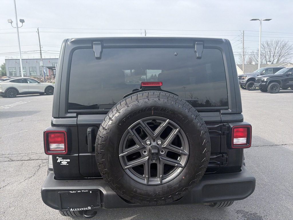 Used 2025 Jeep Wrangler Sport S SUV