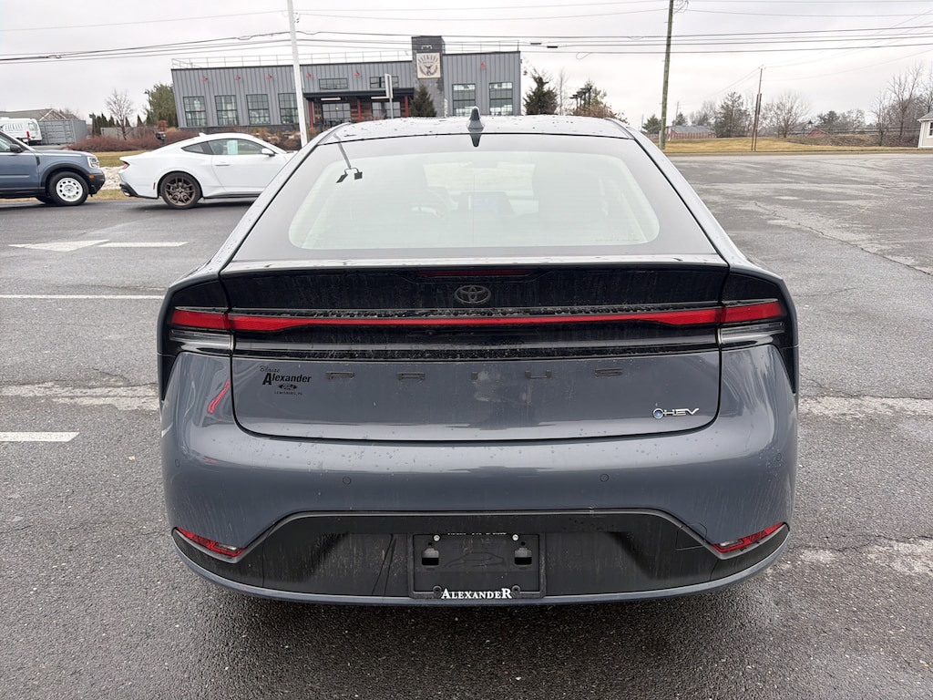 Used 2025 Toyota Prius LE Hatchback