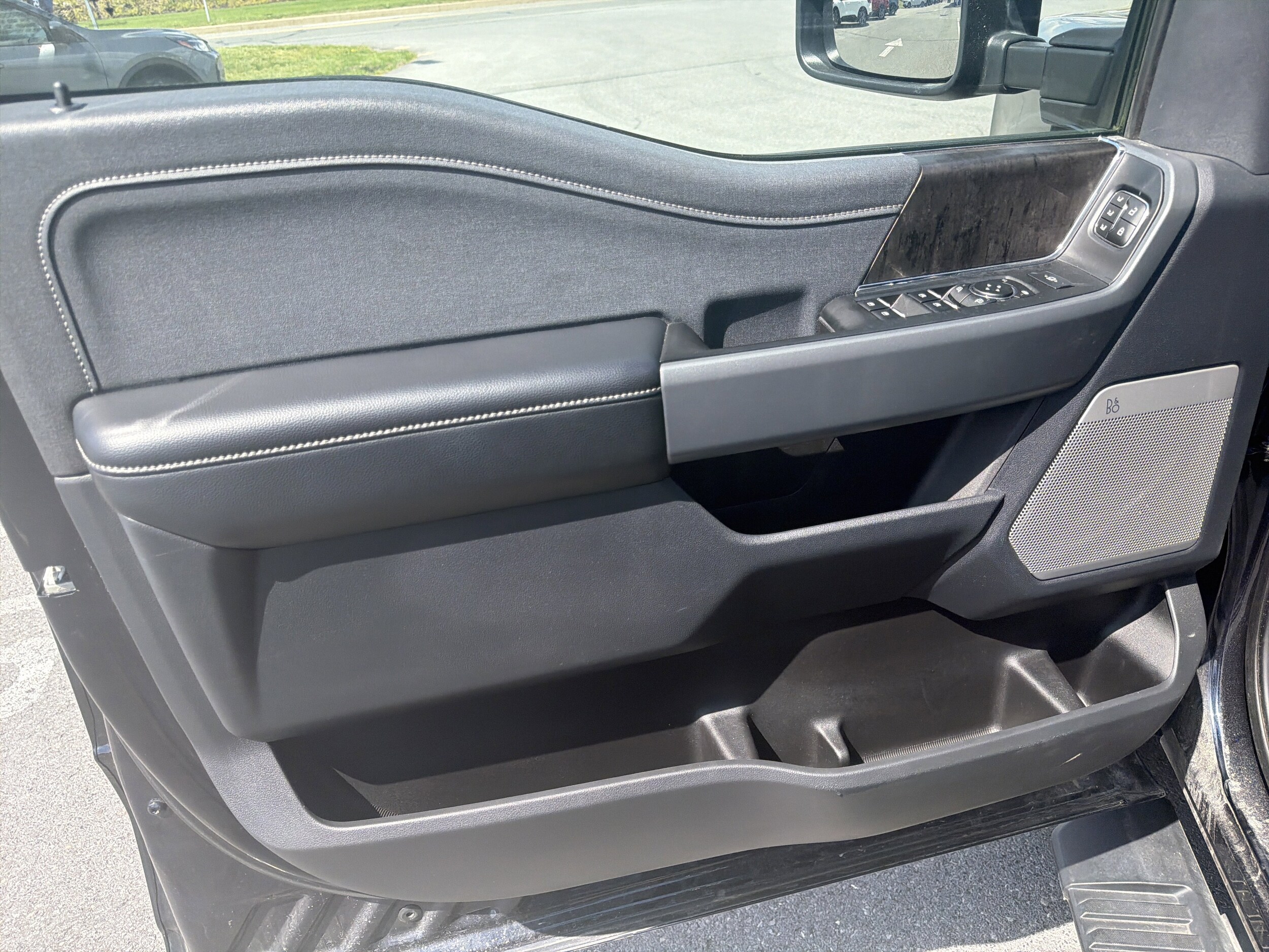 2024 Ford F-350 Super Duty Lariat - Photo 30