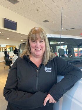 Staff member Nicole Lingle from ID_ce3d8c94cbb0