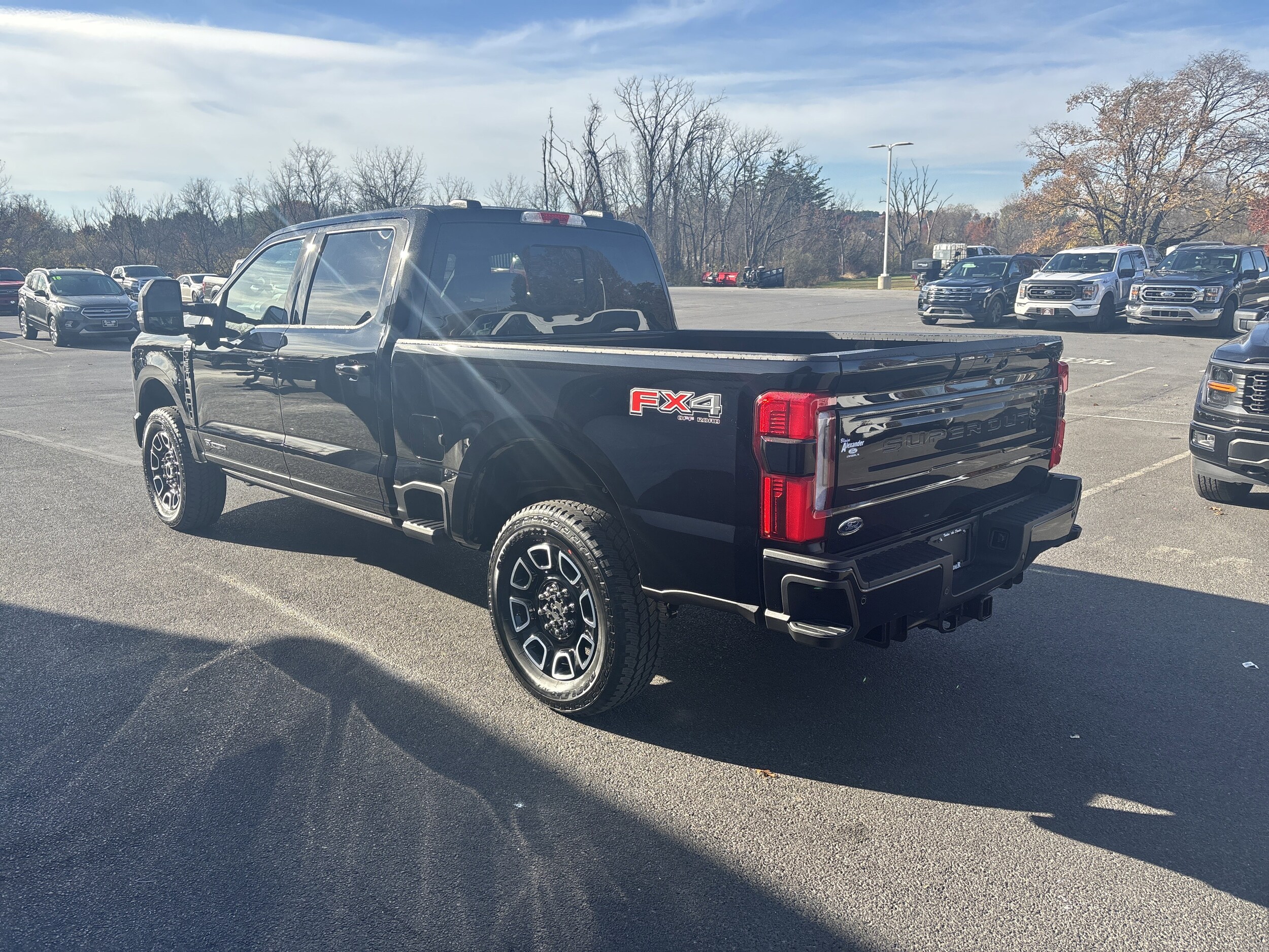 2026 Ford F-250 Super Duty Platinum - Photo 6