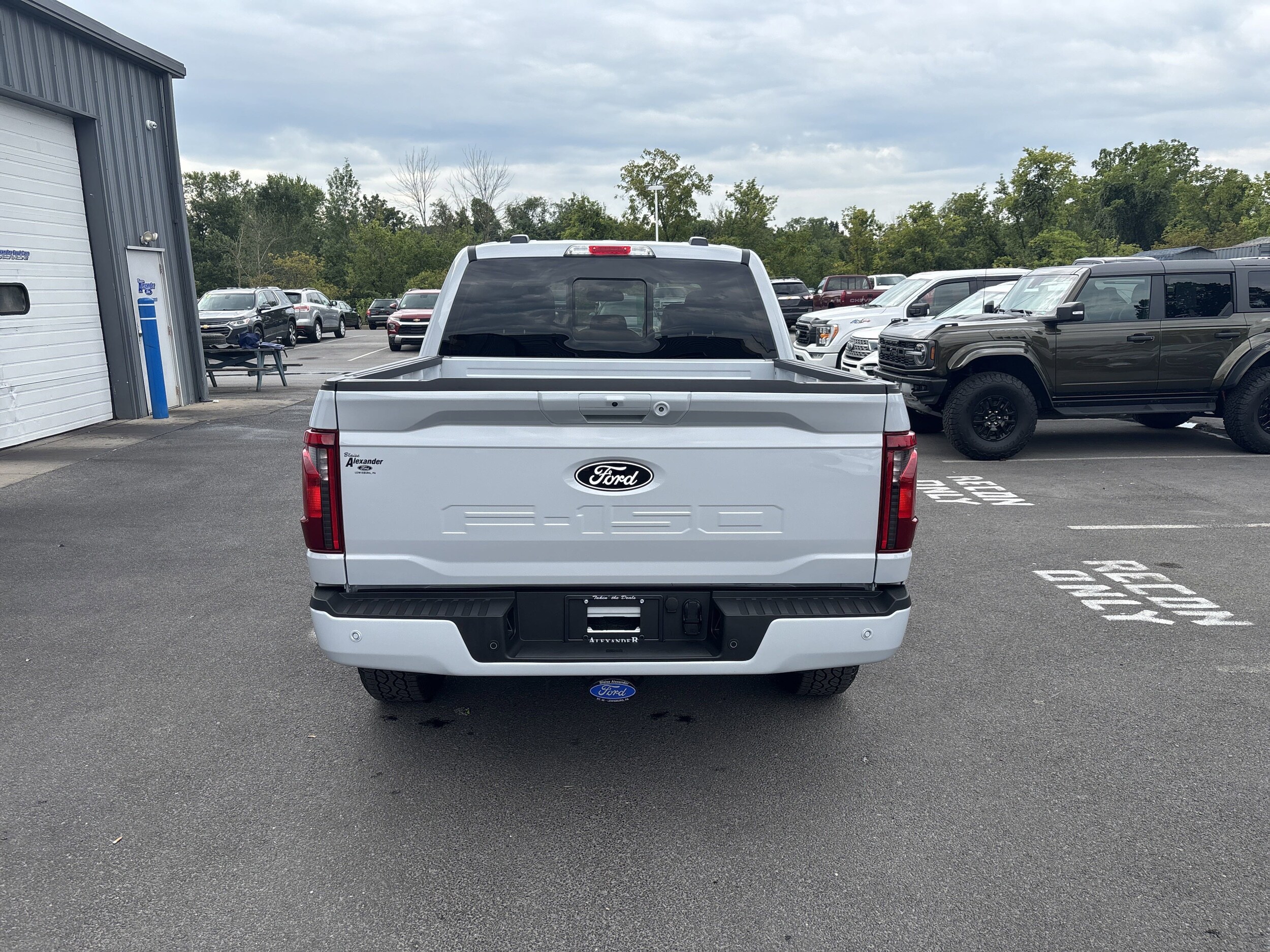 2025 Ford F-150 XLT photo 4