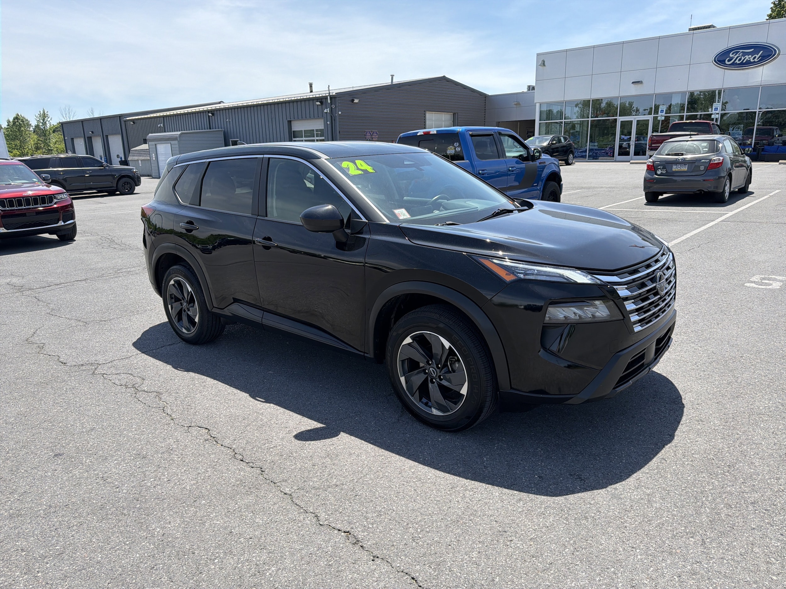 2024 Nissan Rogue SV AWD's photo