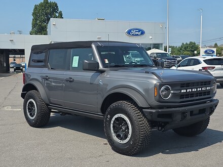 2024 Ford Bronco Black Diamond SUV
