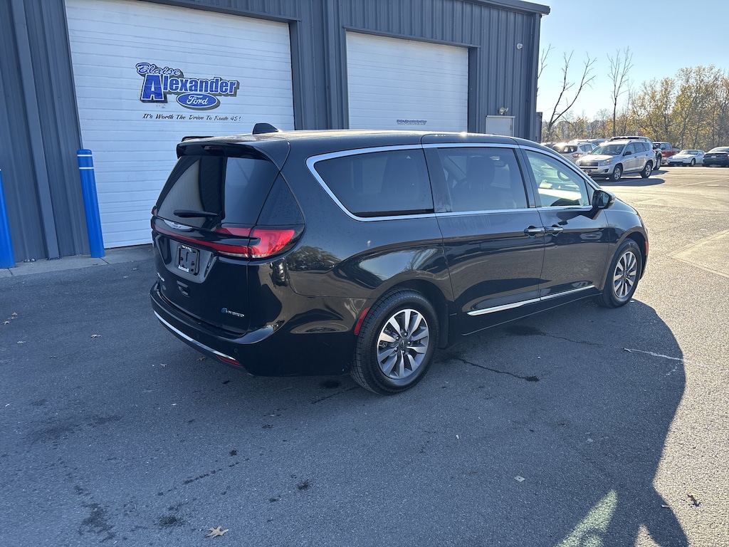 Used 2023 Chrysler Pacifica Plug-In Hybrid Limited Van Passenger Van