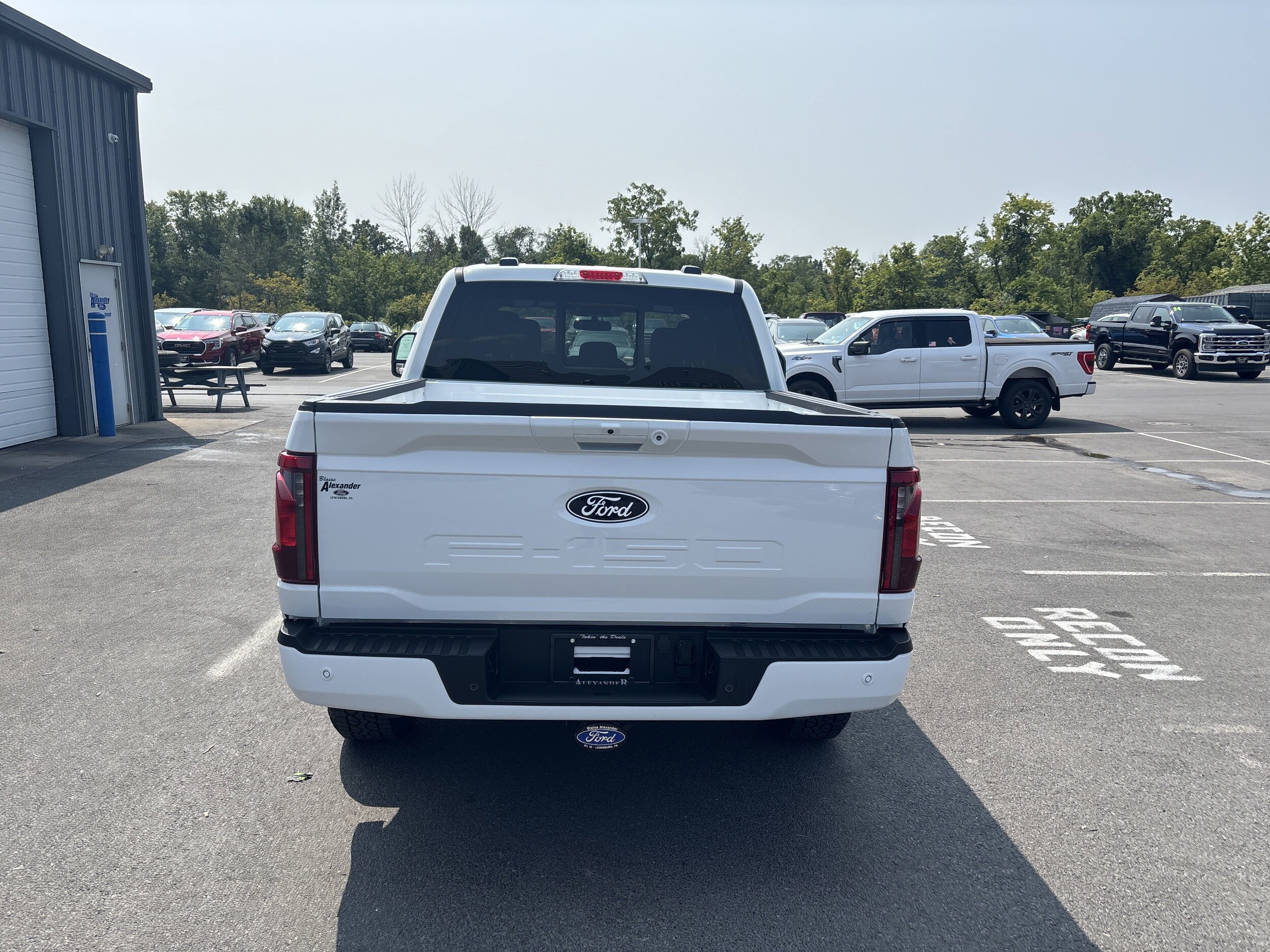 2025 Ford F-150 XLT photo 3