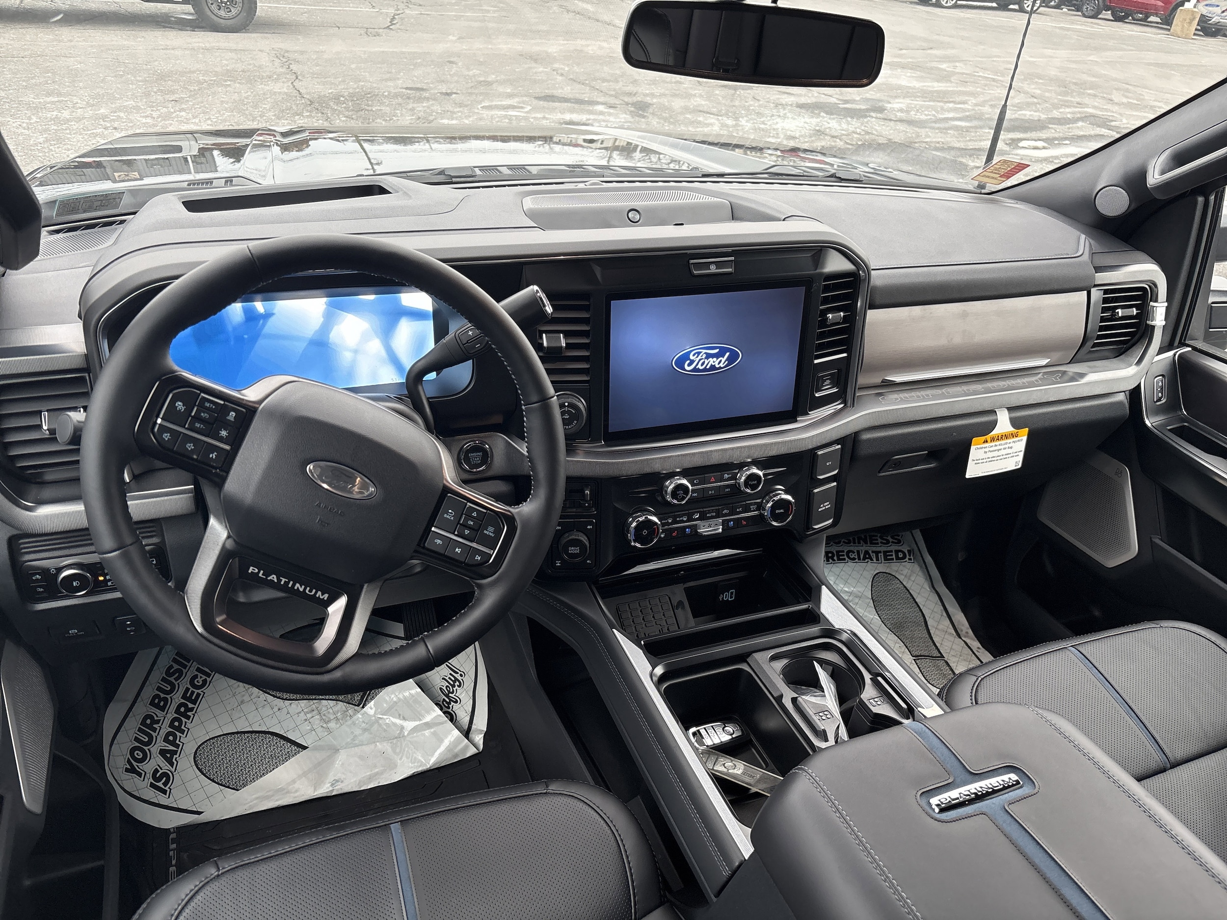 2026 Ford F-250 Super Duty Platinum - Photo 15