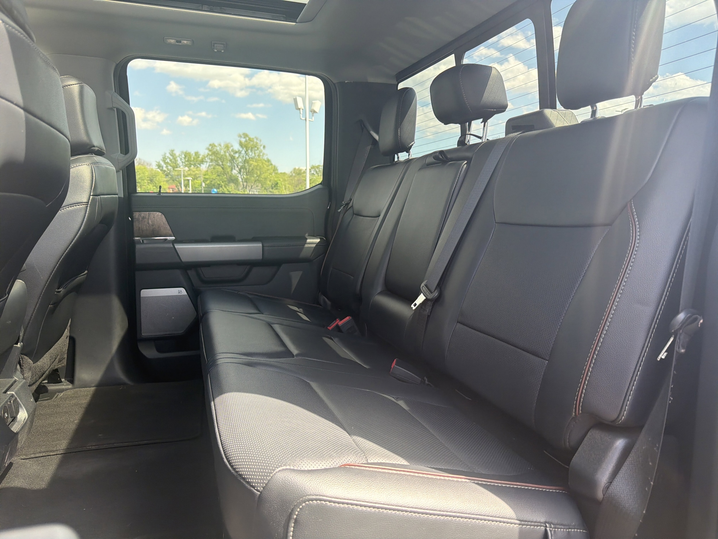 2024 Ford F-350 Super Duty Lariat - Photo 25