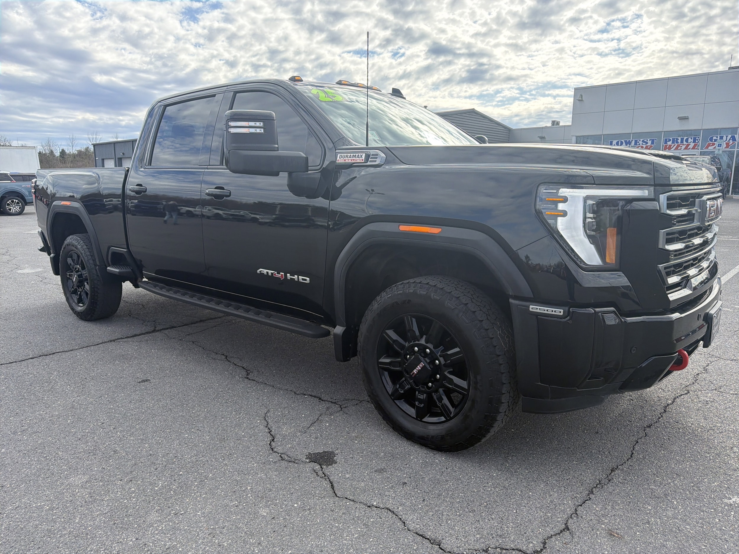 2025 GMC Sierra AT4 4WD Crew Cab Standard Box's photo