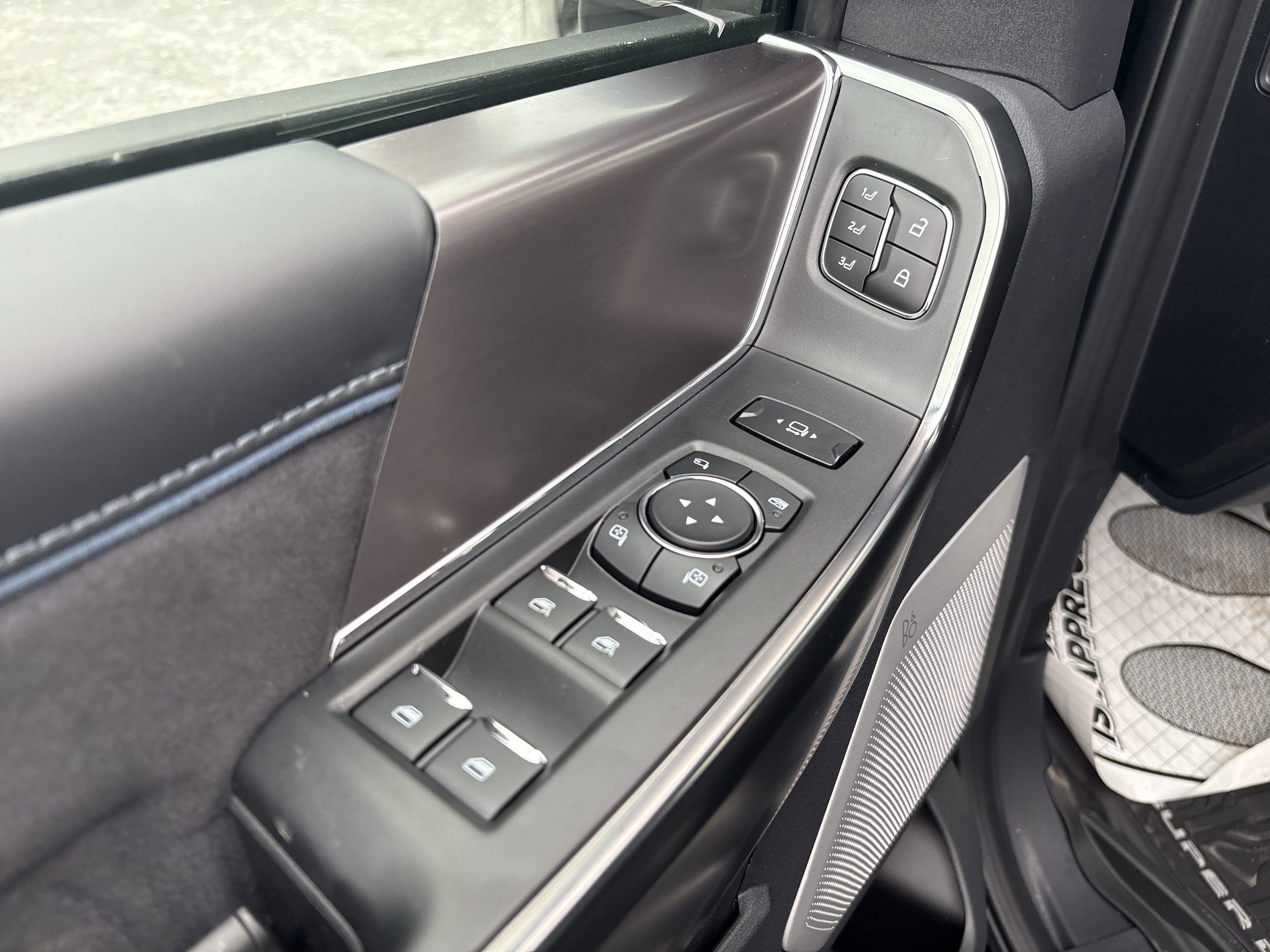 2026 Ford F-250 Super Duty Platinum - Photo 17