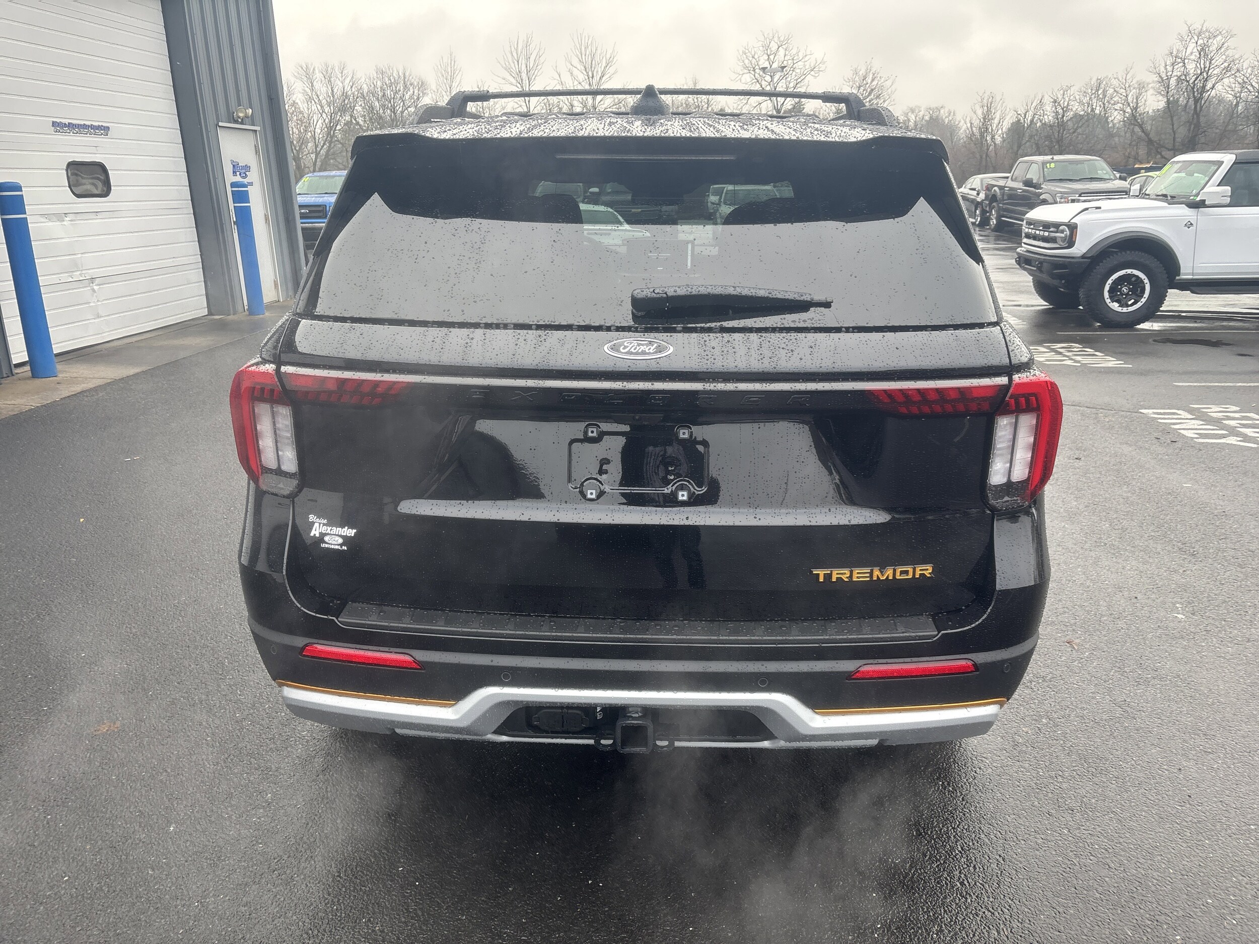 2026 Ford Explorer photo 4