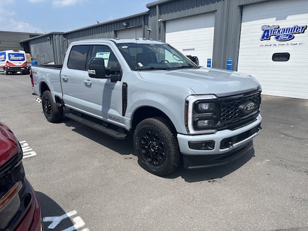 2025 Ford F-250 F-250 Lariat Truck Crew Cab