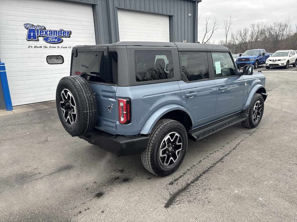 New 2025 Ford Bronco Outer Banks SUV