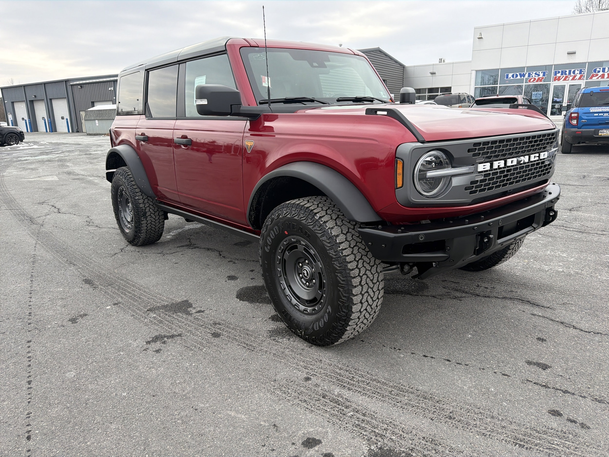 2025 Ford Bronco 4-Door Badlands's photo
