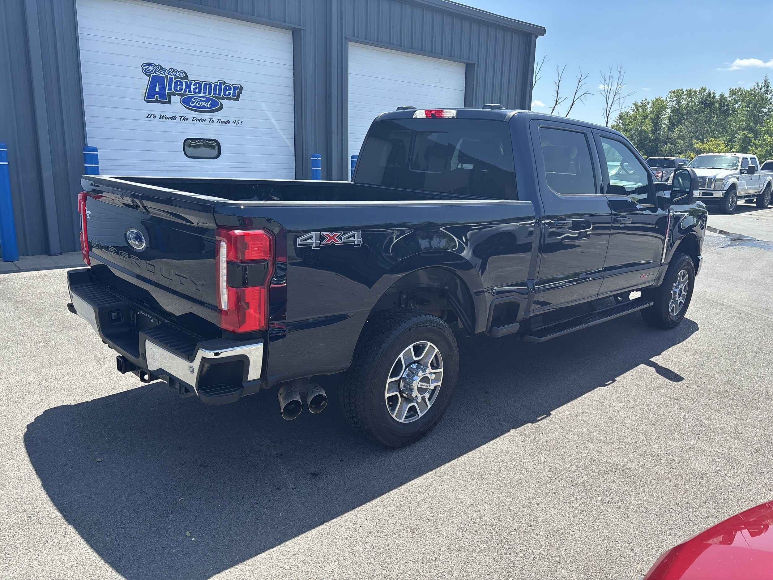 2024 Ford F-350 Lariat photo 3