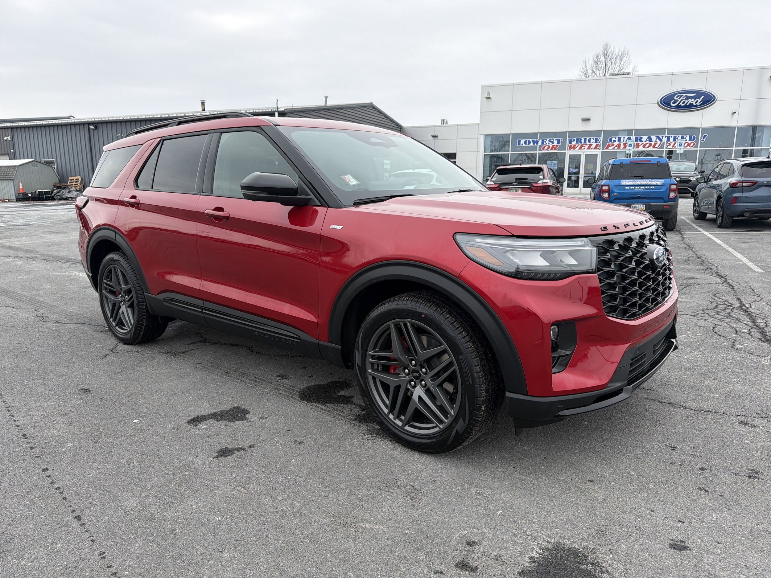 2026 Ford Explorer ST-LINE's photo