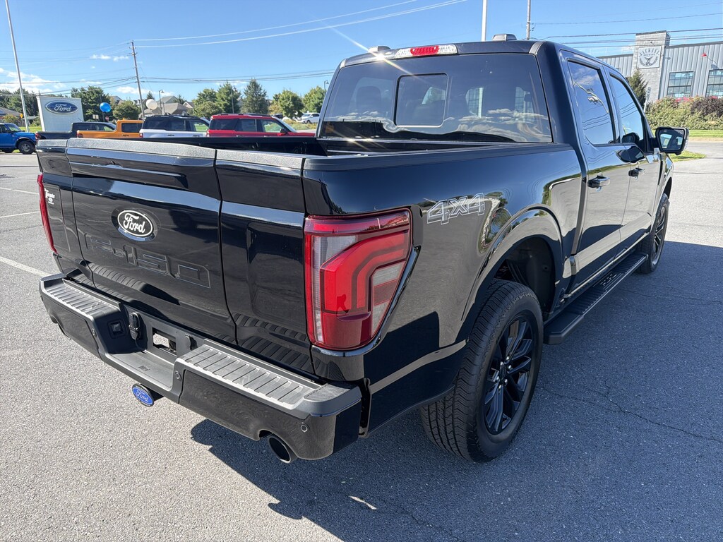 New 2026 Ford F-150 LARIAT Truck SuperCrew Cab