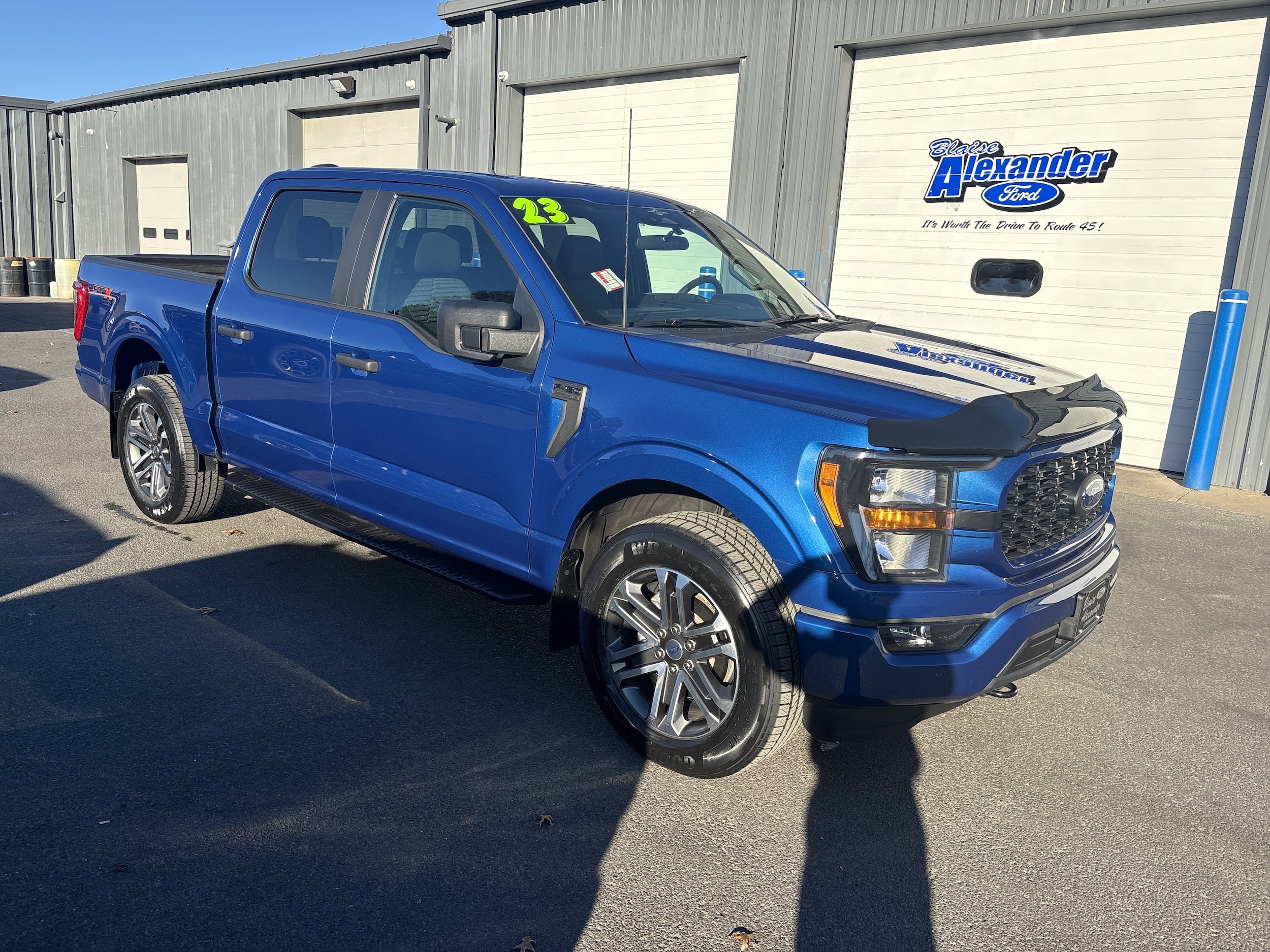 2023 Ford F-150 XL's photo