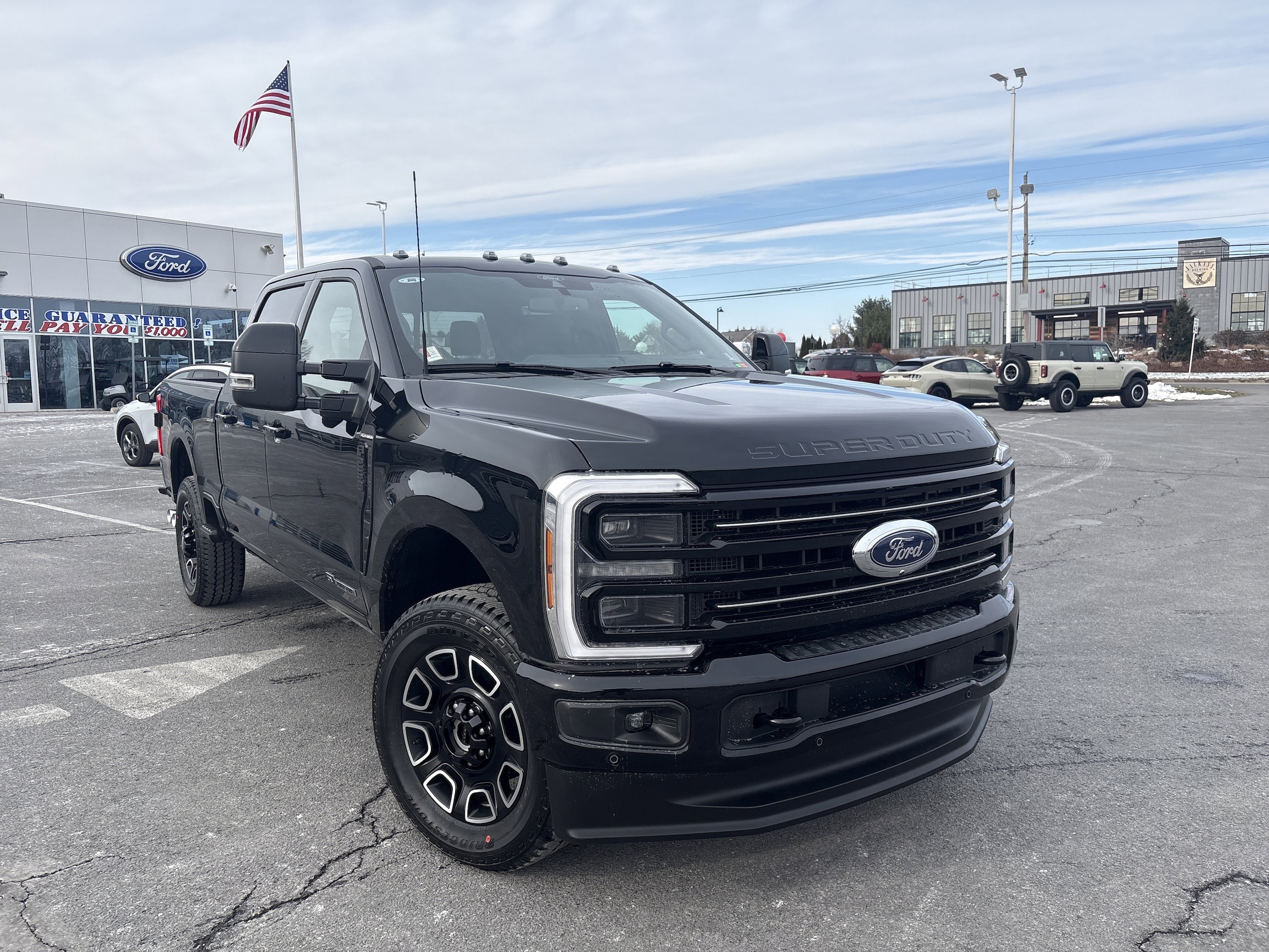 2026 Ford F-250 Super Duty Platinum's photo