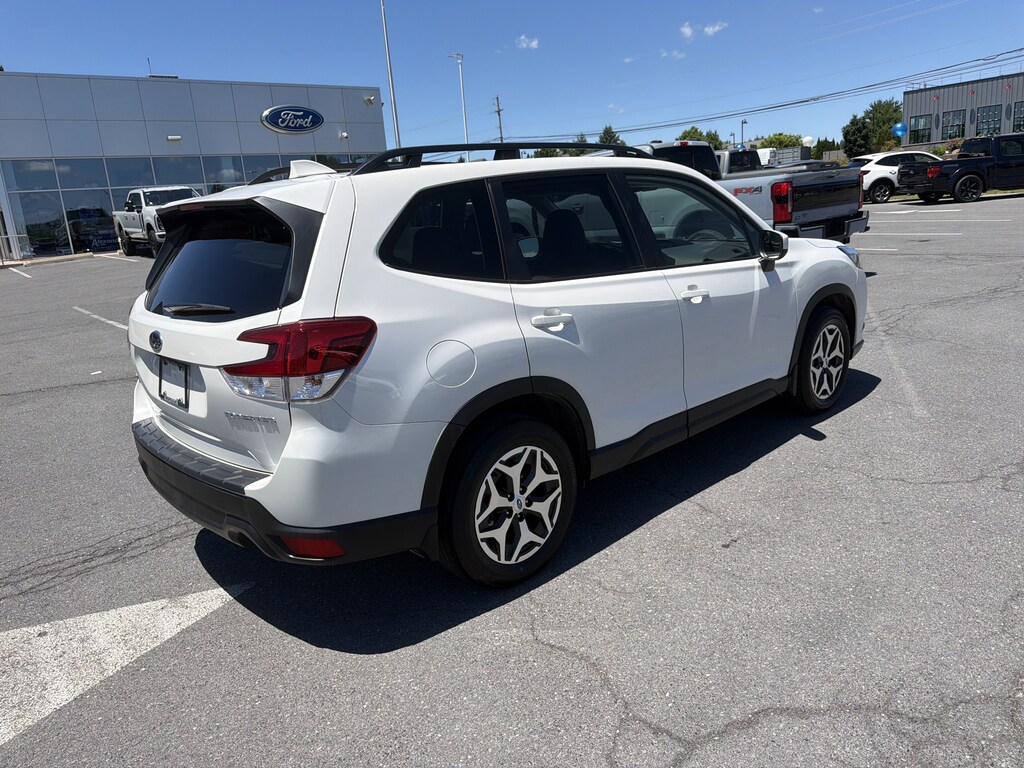 Used 2022 Subaru Forester Premium SUV