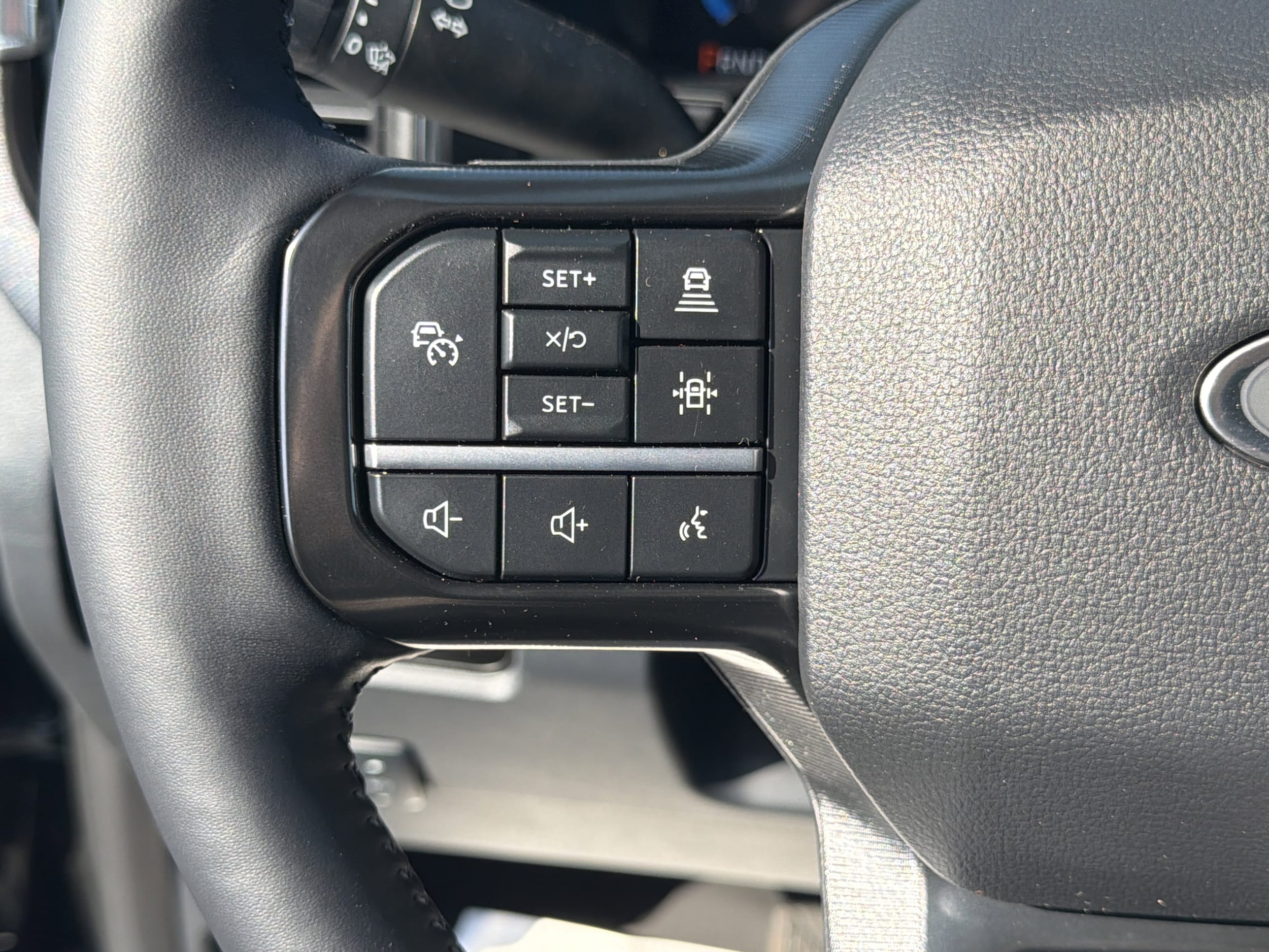 2026 Ford F-250 Super Duty Platinum - Photo 18