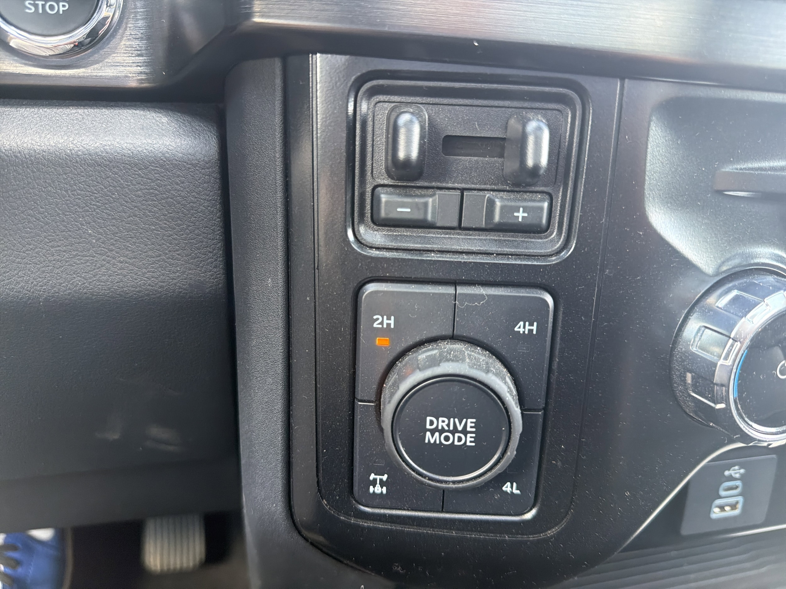 2024 Ford F-350 Super Duty Lariat - Photo 58