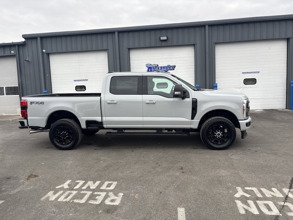 New 2026 Ford F-350 F-350 Lariat Truck Crew Cab