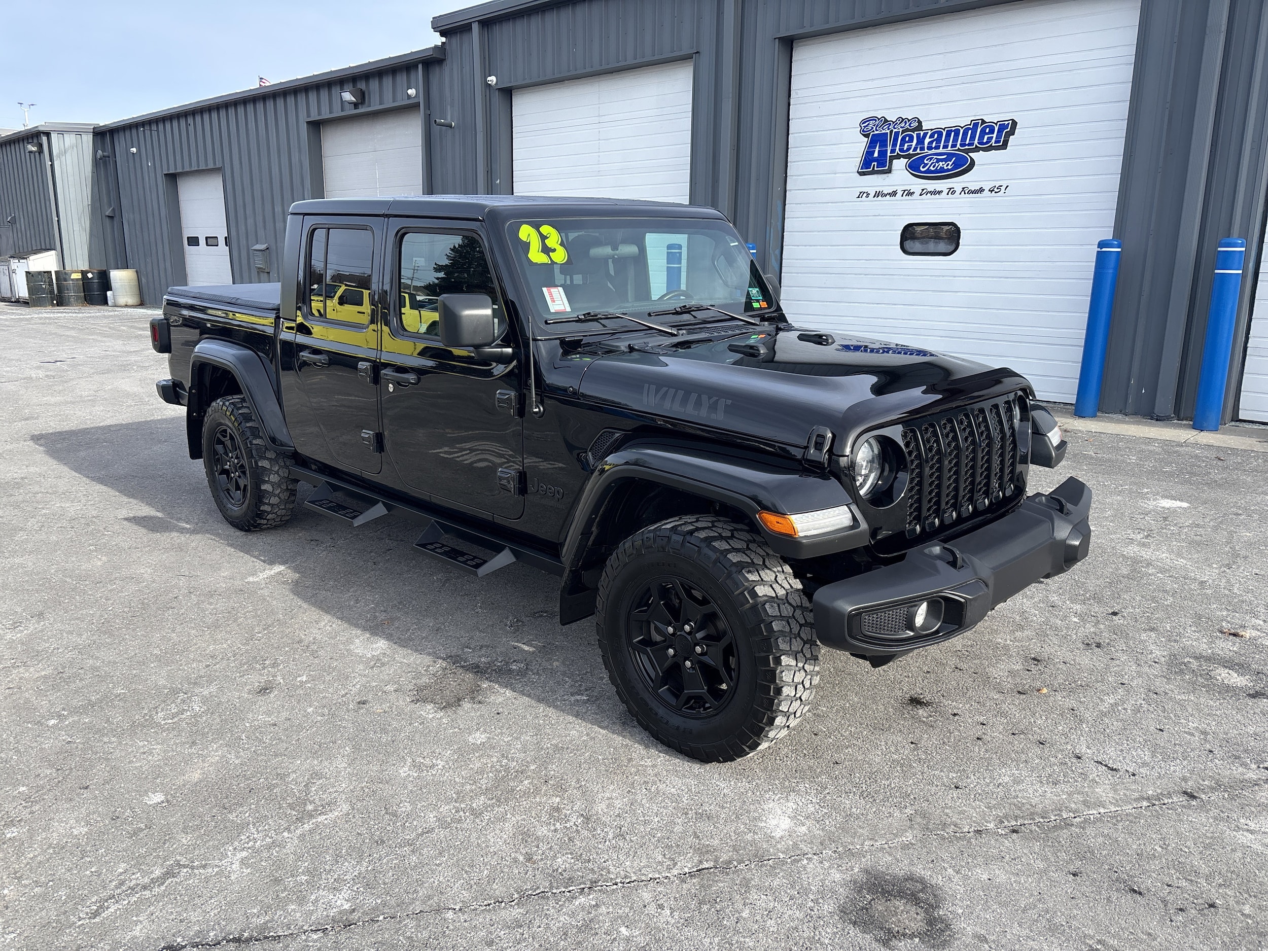 2023 Jeep Gladiator WILLYS's photo