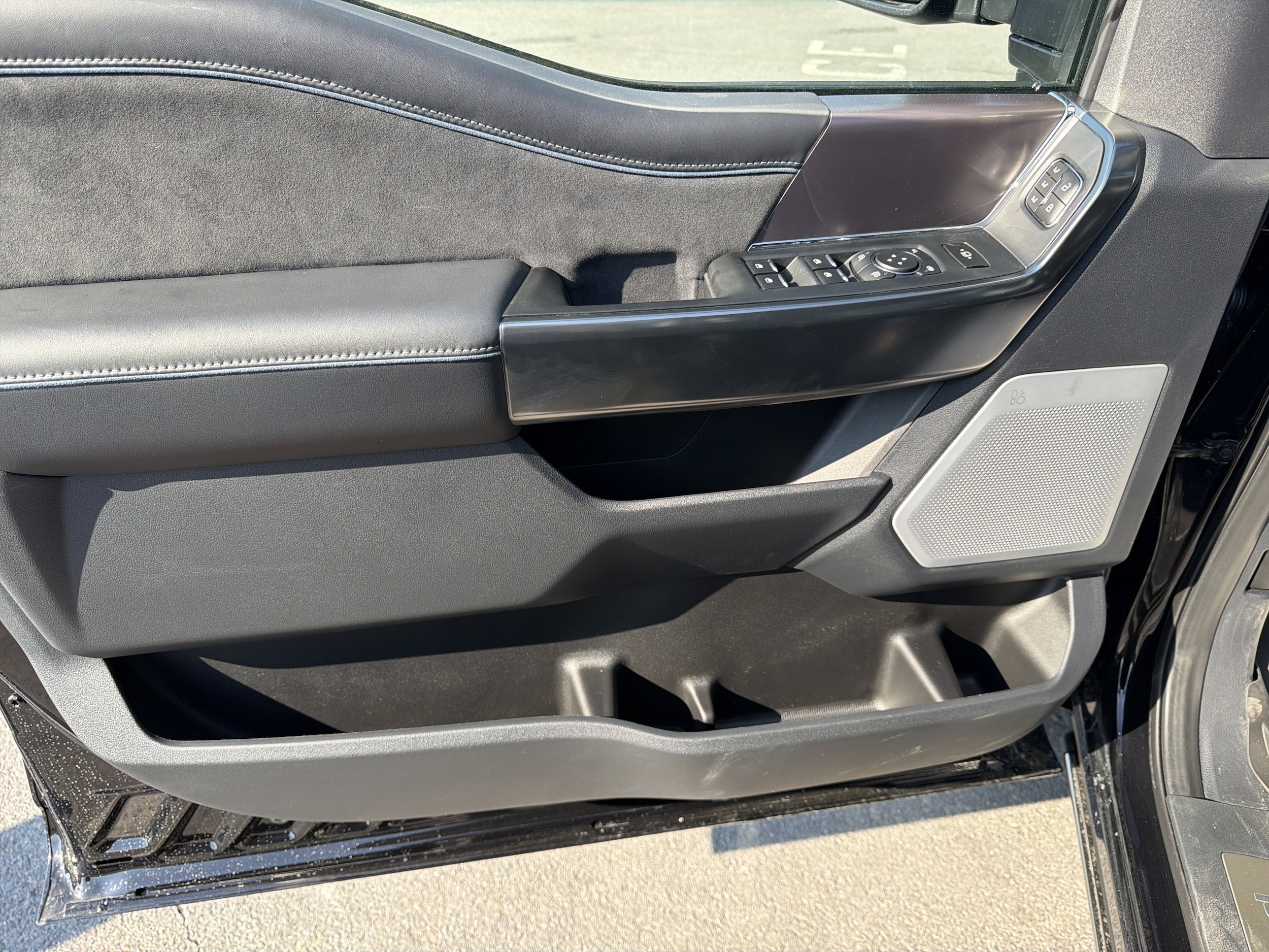 2026 Ford F-250 Super Duty Platinum - Photo 15