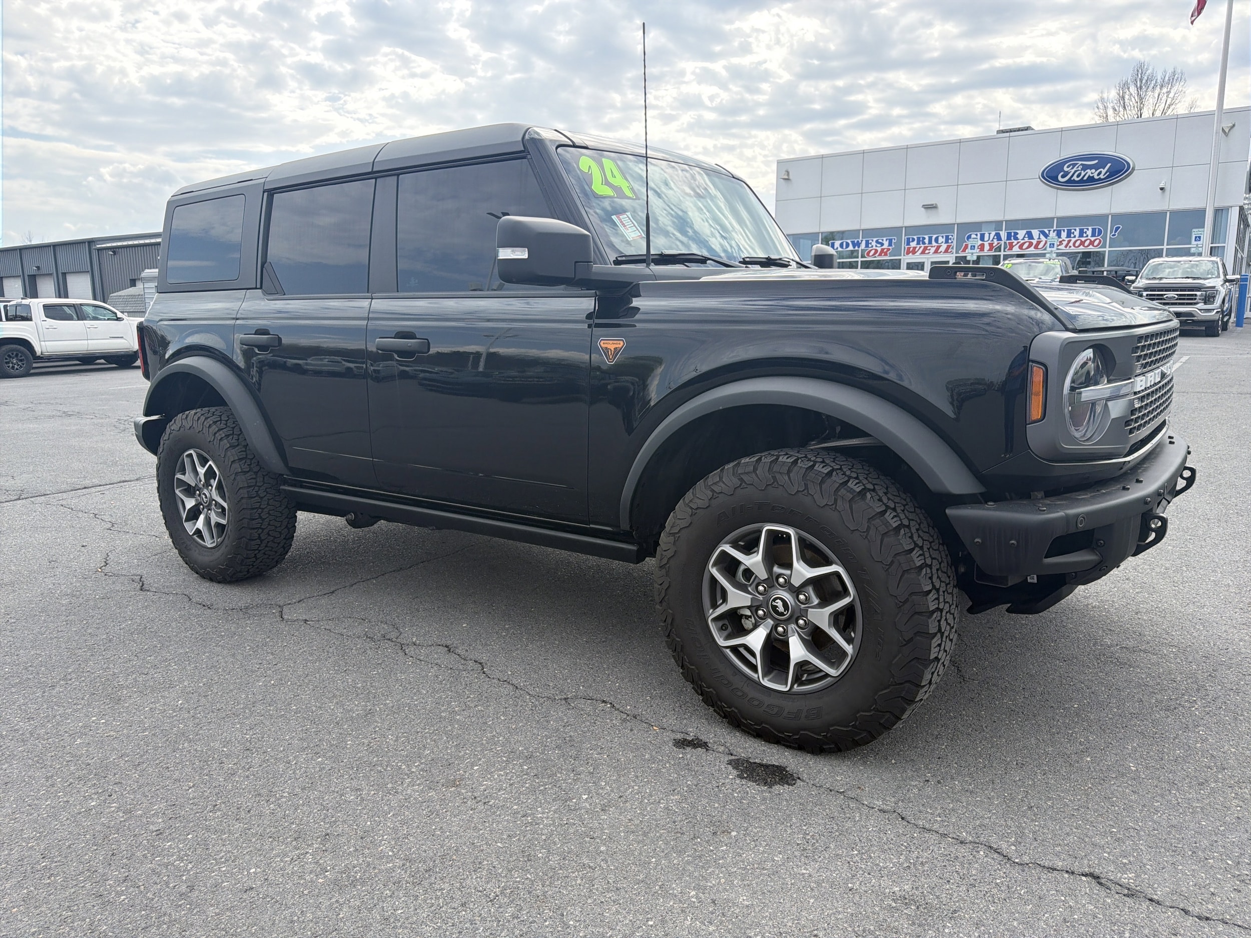 2024 Ford Bronco Badlands 4x4's photo