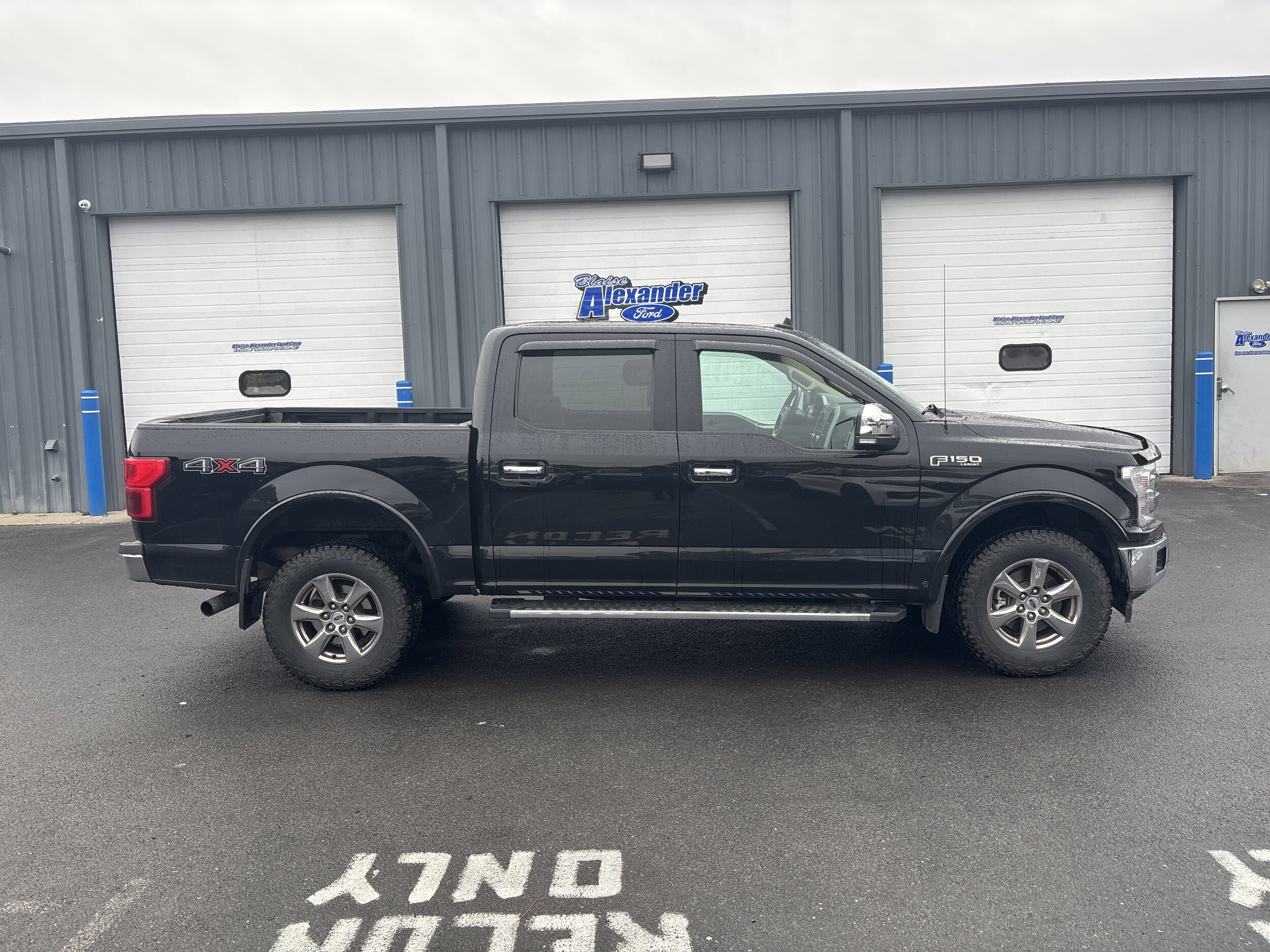 2020 Ford F-150 Lariat photo 2
