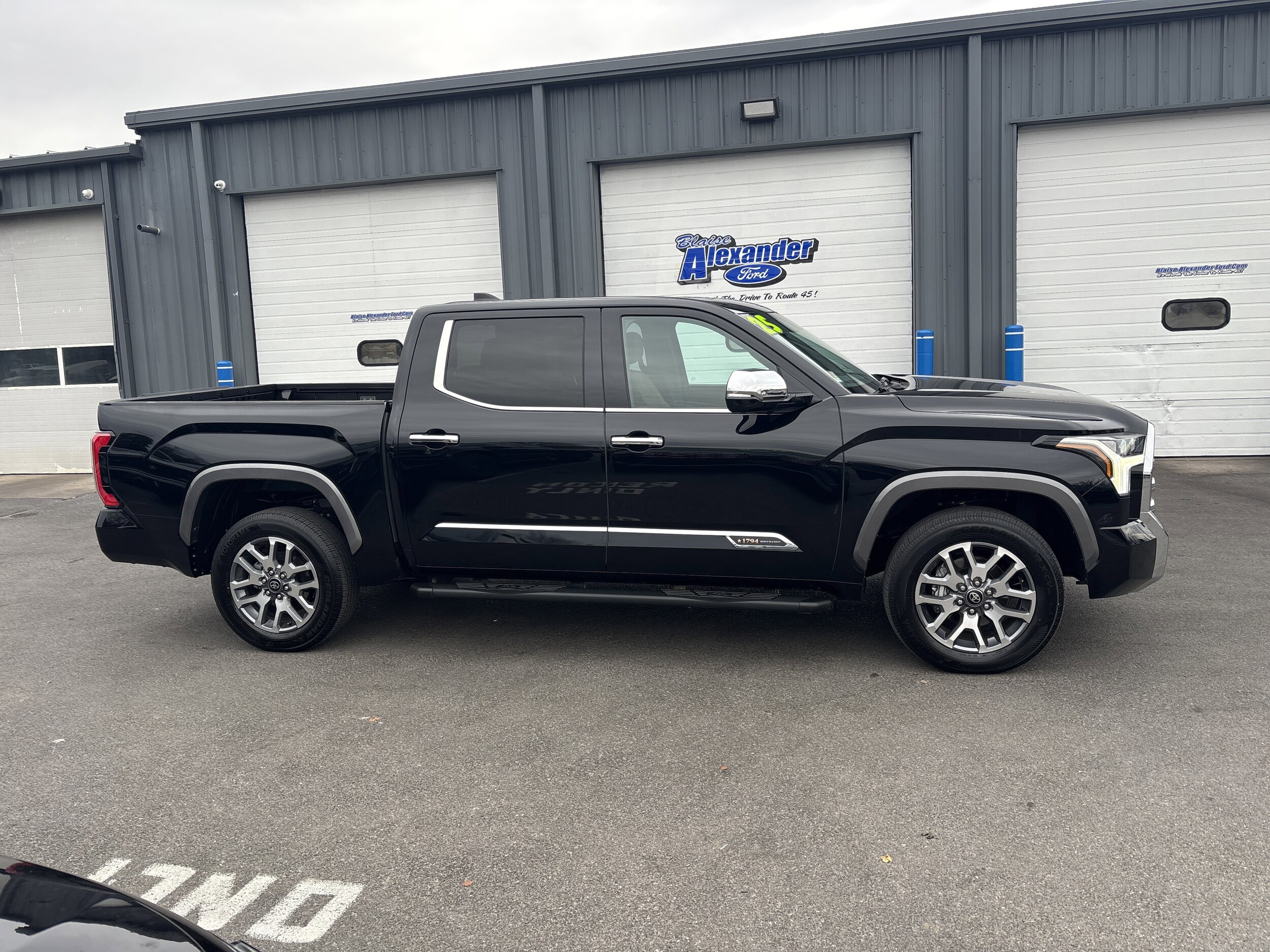 2025 Toyota Tundra 1794 Edition photo 2