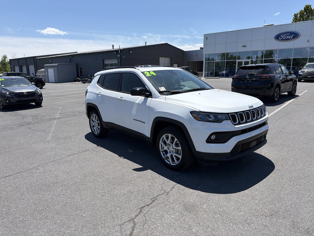 Used 2024 Jeep Compass Latitude Lux SUV