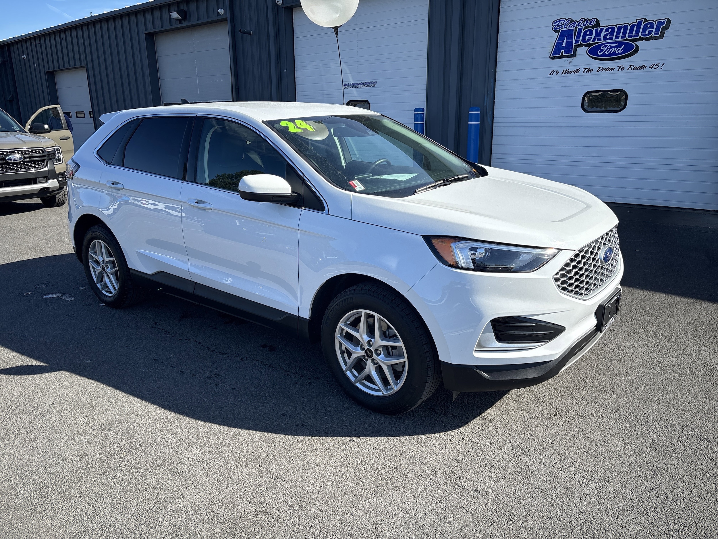 2024 Ford Edge SEL's photo