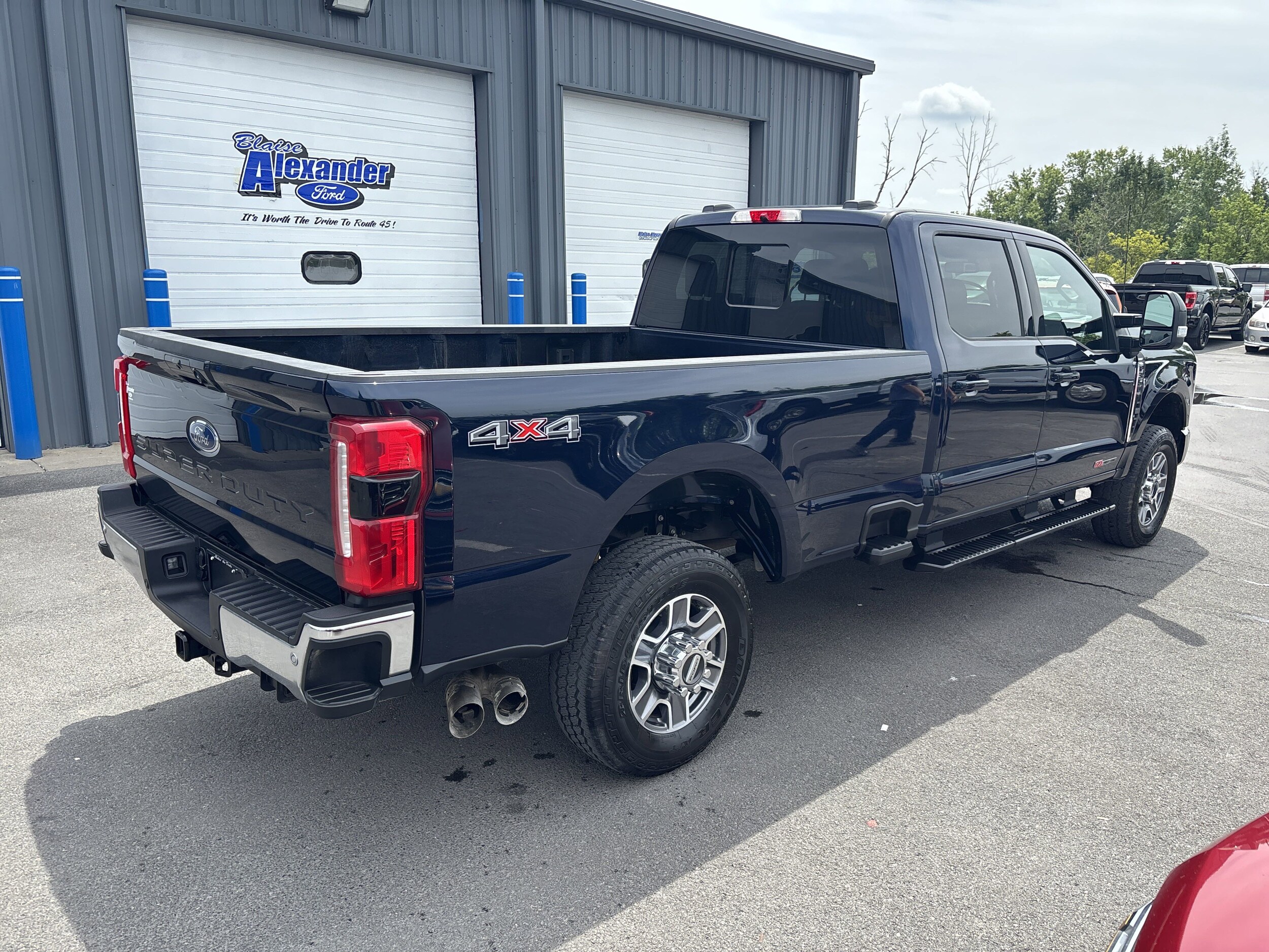 2024 Ford F-350 Lariat photo 3