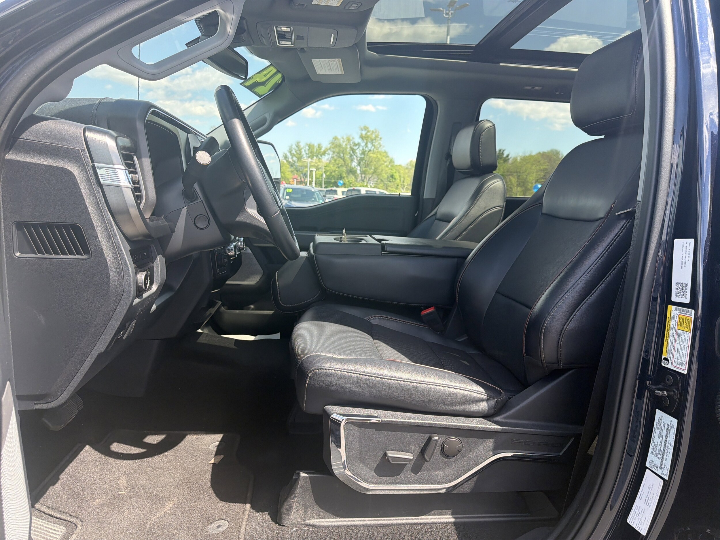 2024 Ford F-350 Super Duty Lariat - Photo 23
