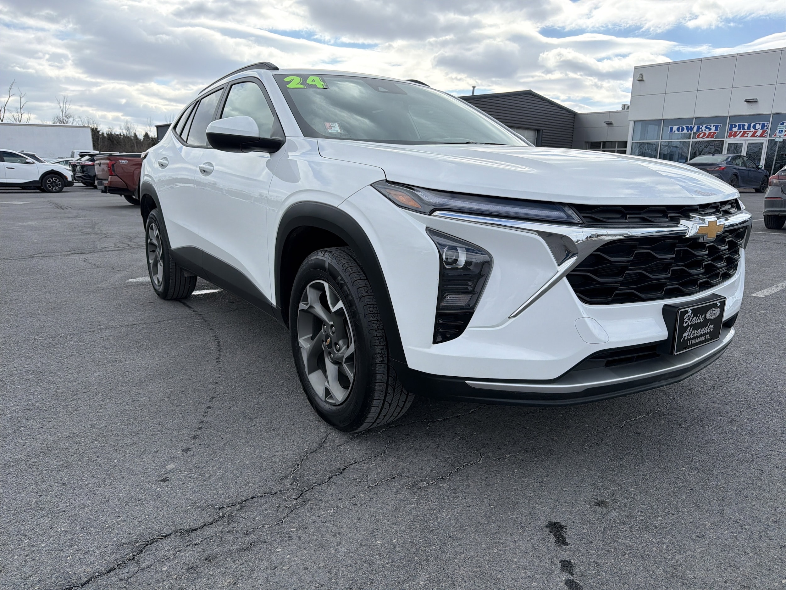 2025 Chevrolet Trax LT