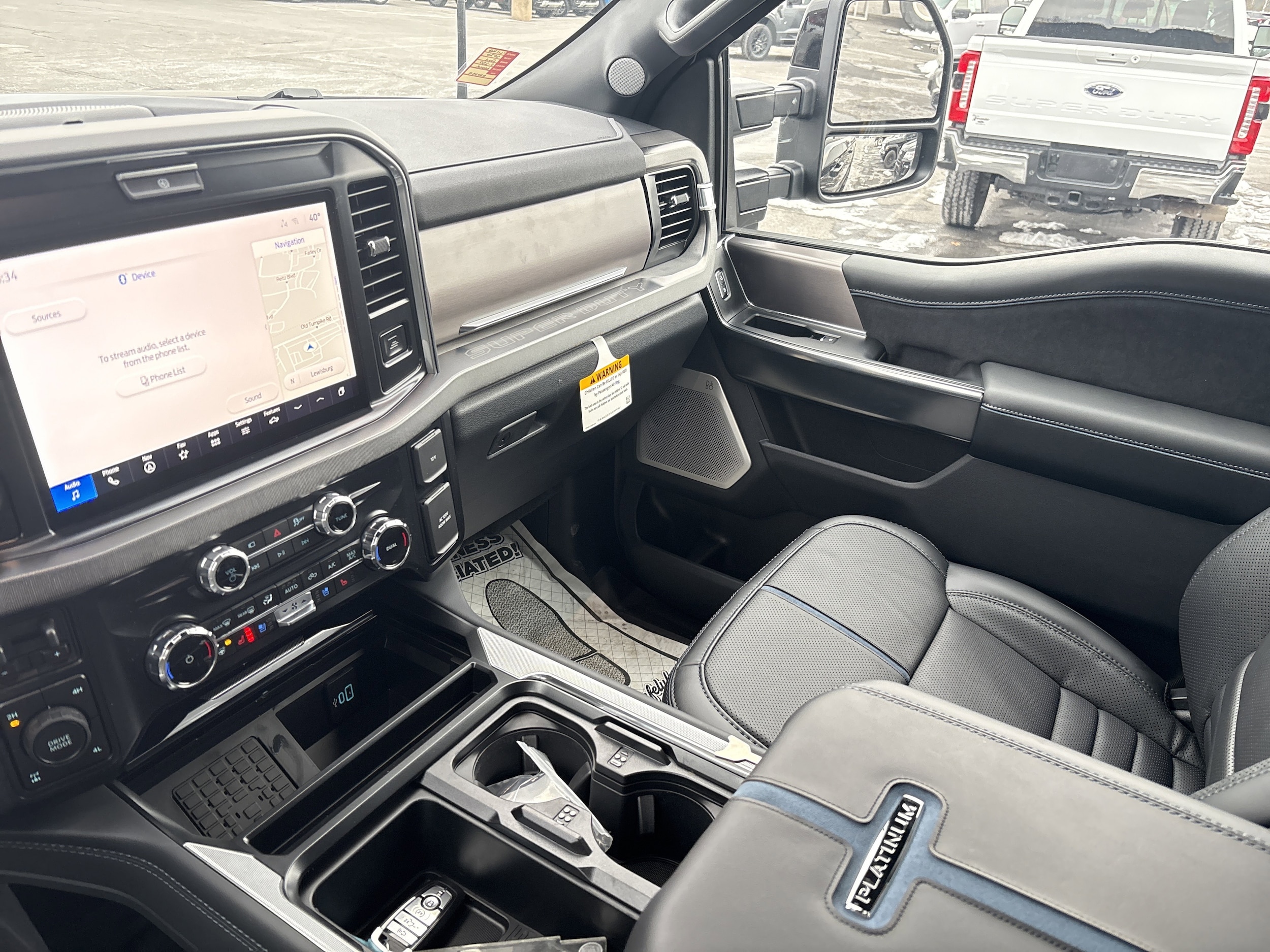 2026 Ford F-250 Super Duty Platinum - Photo 23
