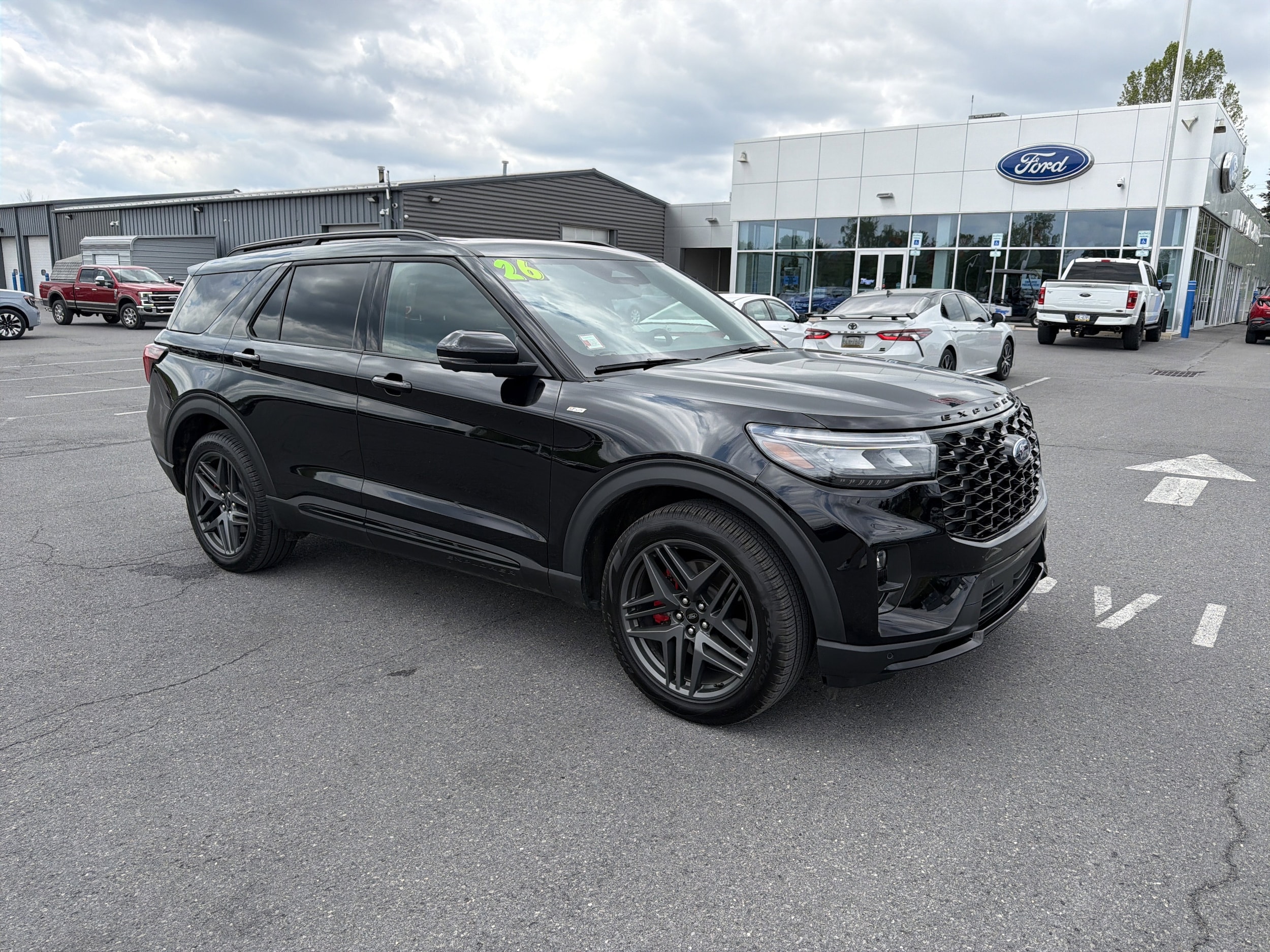 2026 Ford Explorer ST-LINE 4WD's photo