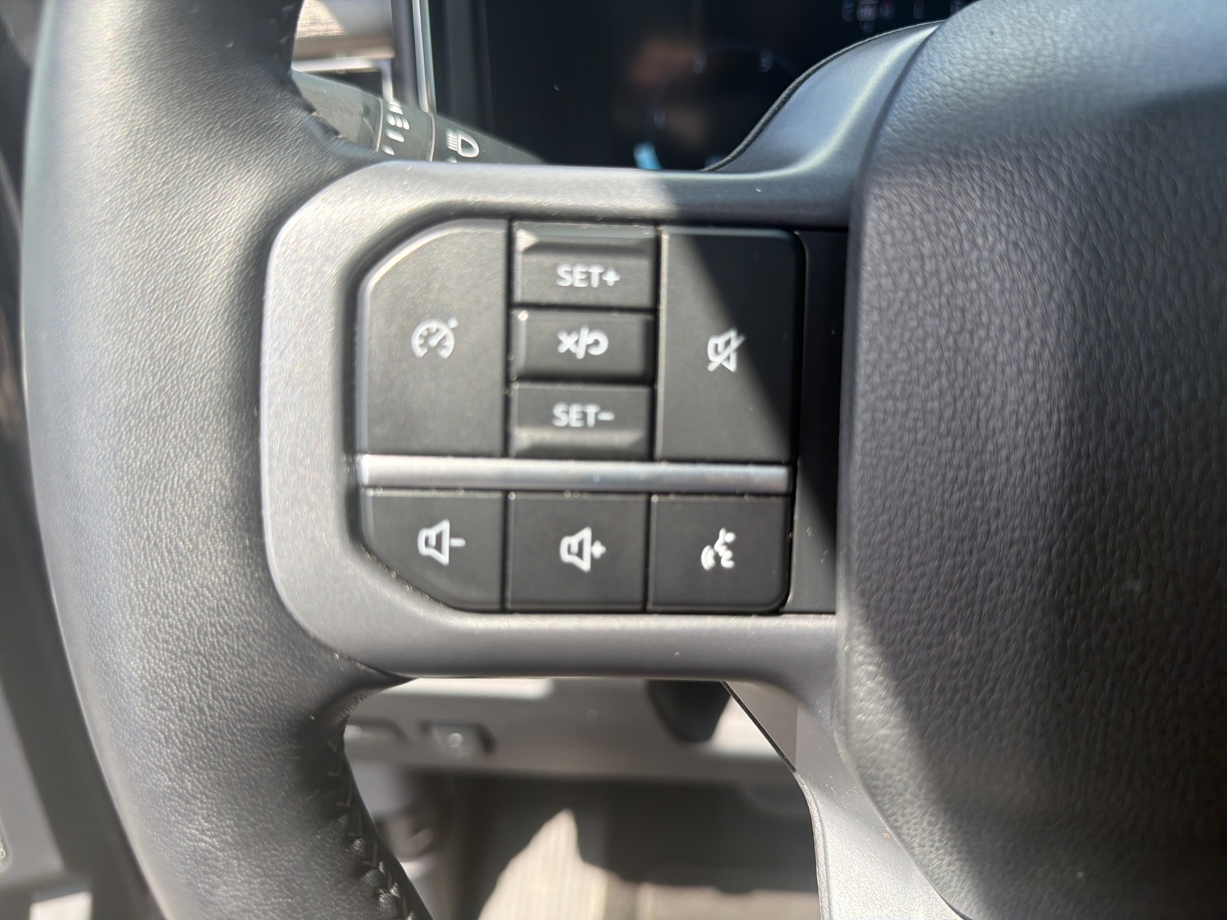 2024 Ford F-350 Super Duty Lariat - Photo 36