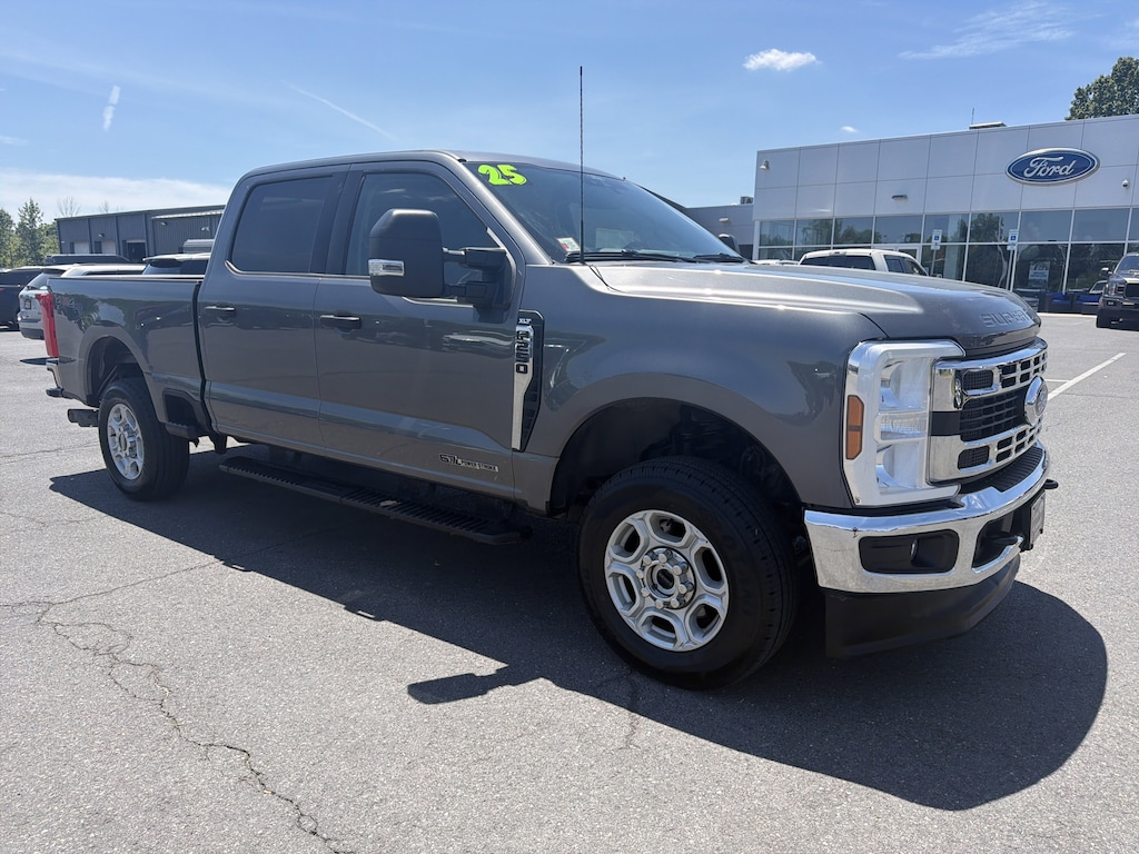 Certified 2025 Ford Super Duty F-250 SRW XLT Truck Crew Cab