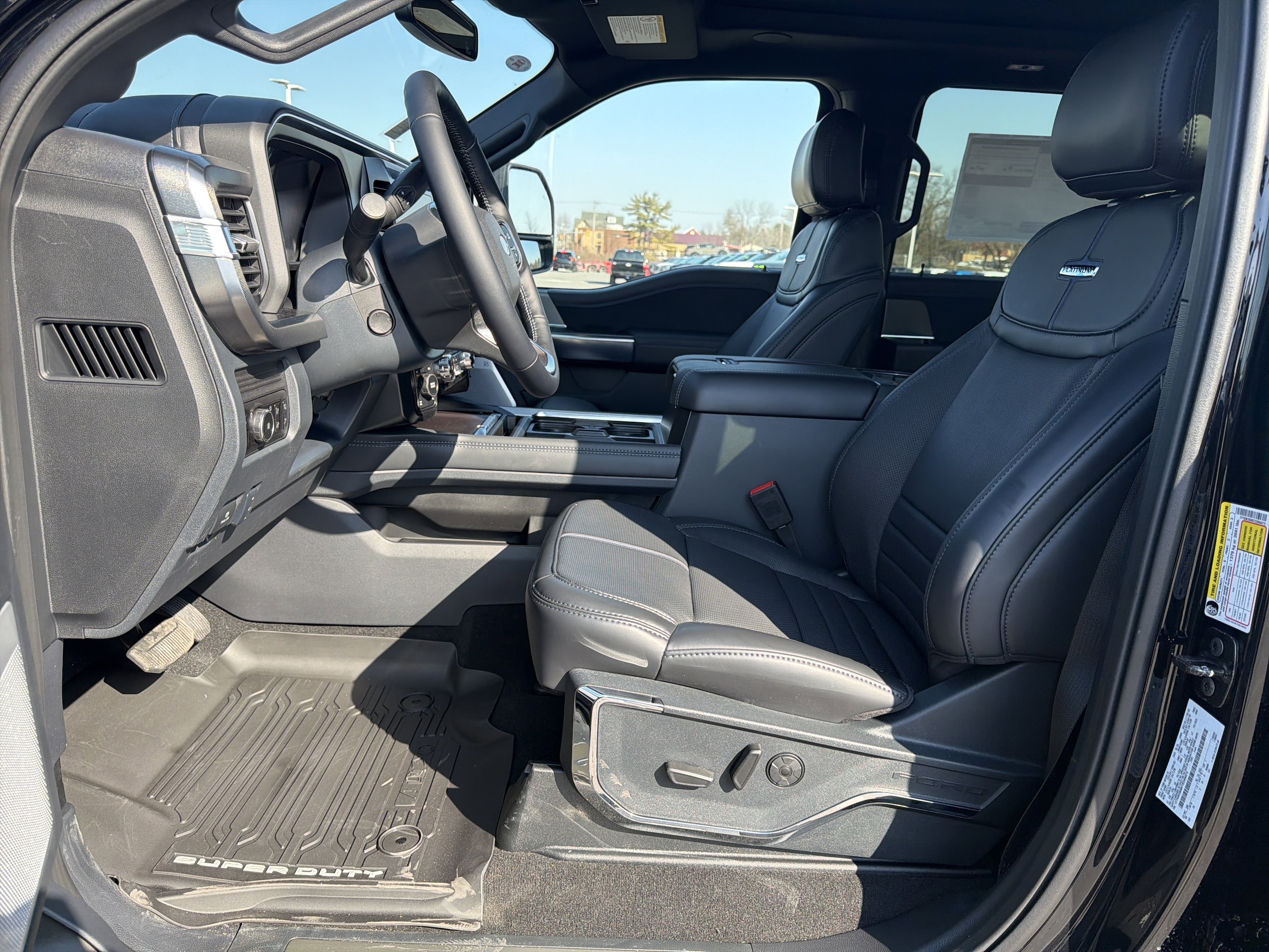 2026 Ford F-250 Super Duty Platinum - Photo 12