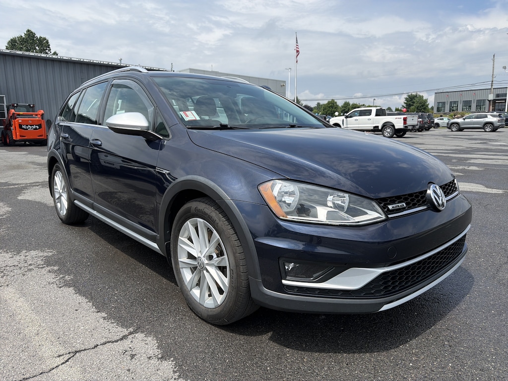 Used 2017 Volkswagen Golf Alltrack Wagon