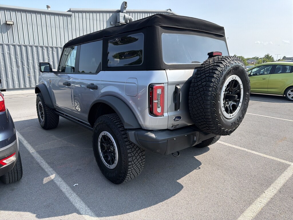 Used 2024 Ford Bronco Badlands SUV