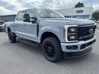 2026 Ford F-350 LARIAT Truck Crew Cab