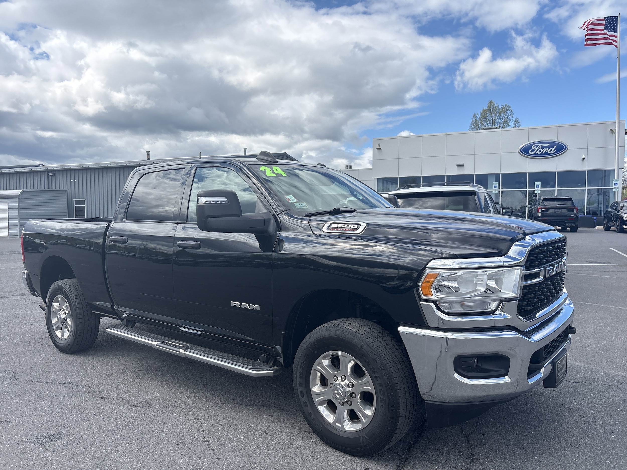 2024 RAM 2500 Big Horn 4X4 Crew Cab SWB's photo