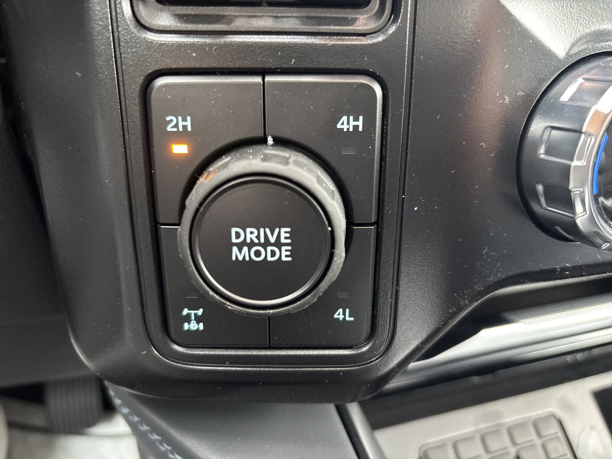 2026 Ford F-250 Super Duty Platinum - Photo 34