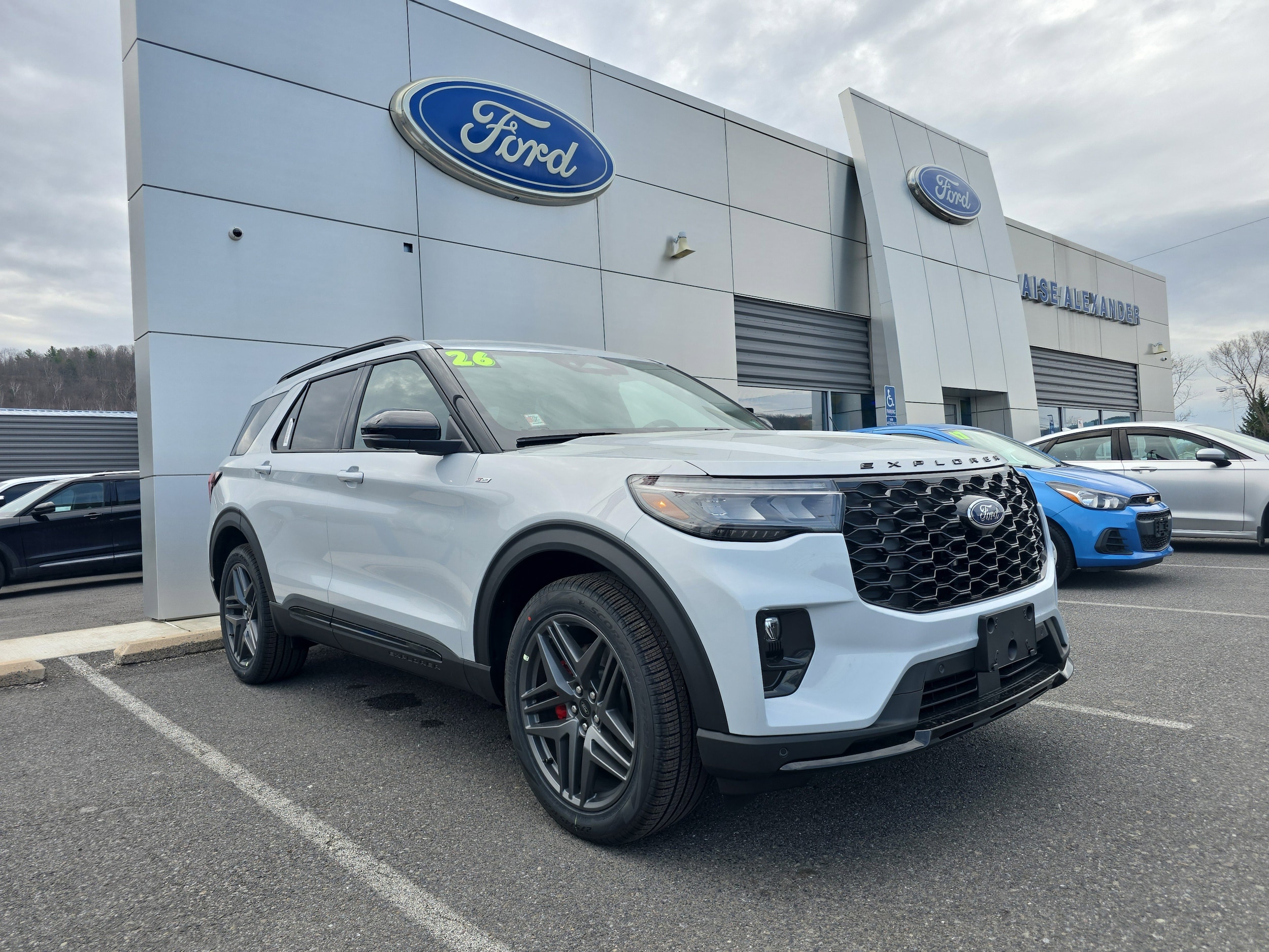 2026 Ford Explorer ST-LINE 4WD's photo